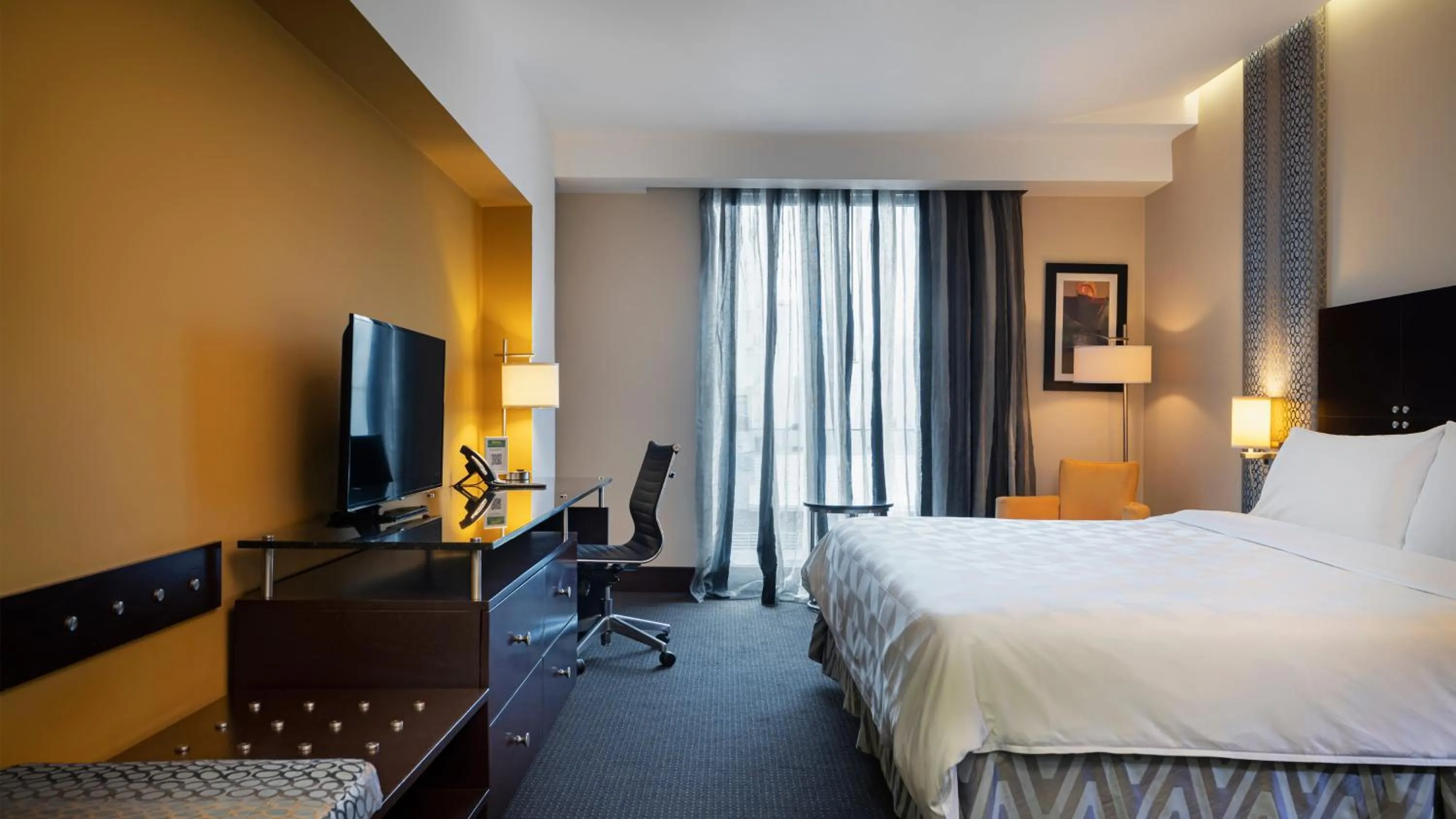 Bed in Holiday Inn Santo Domingo by IHG