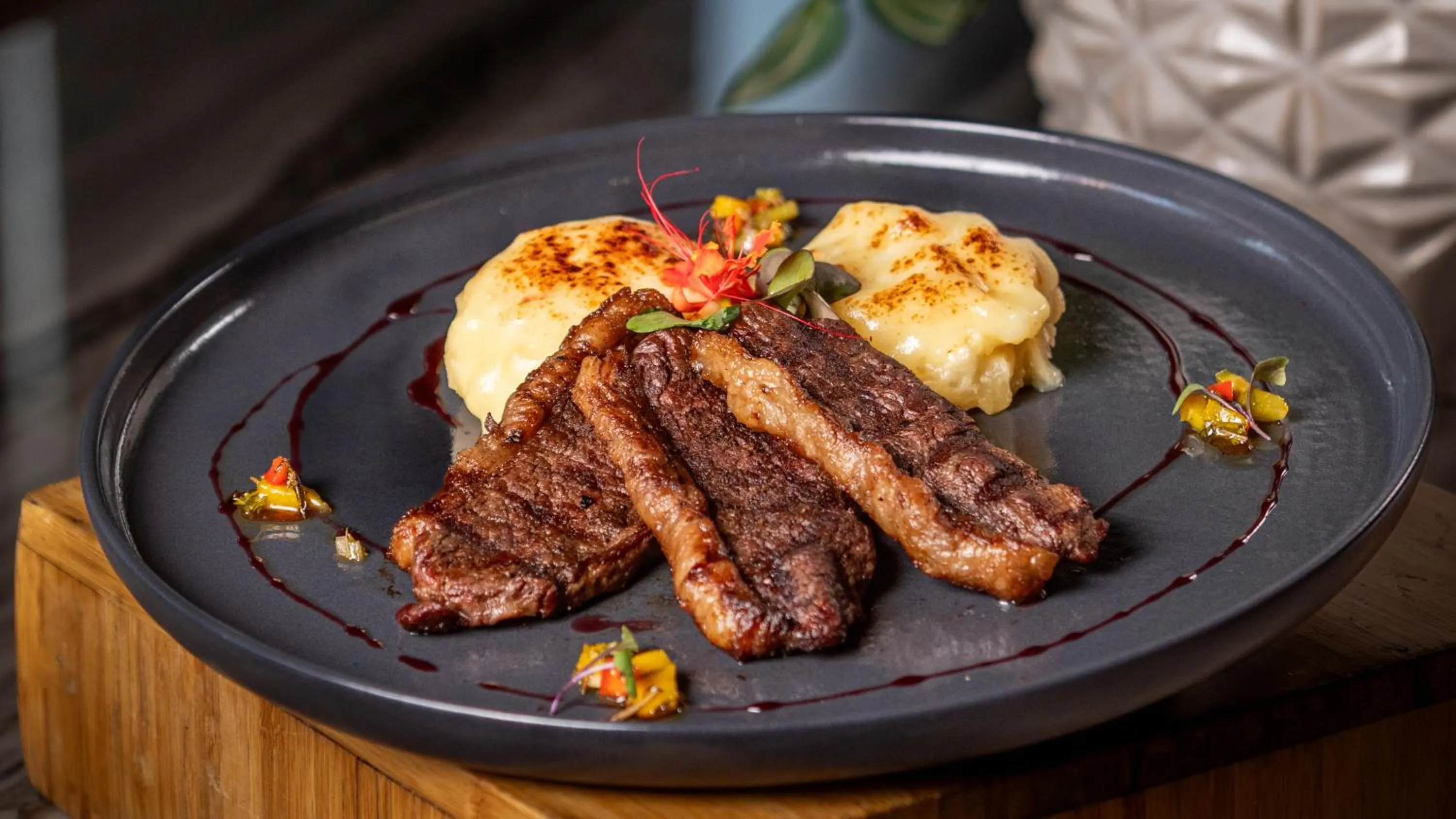 Restaurant/places to eat in Holiday Inn Santo Domingo by IHG