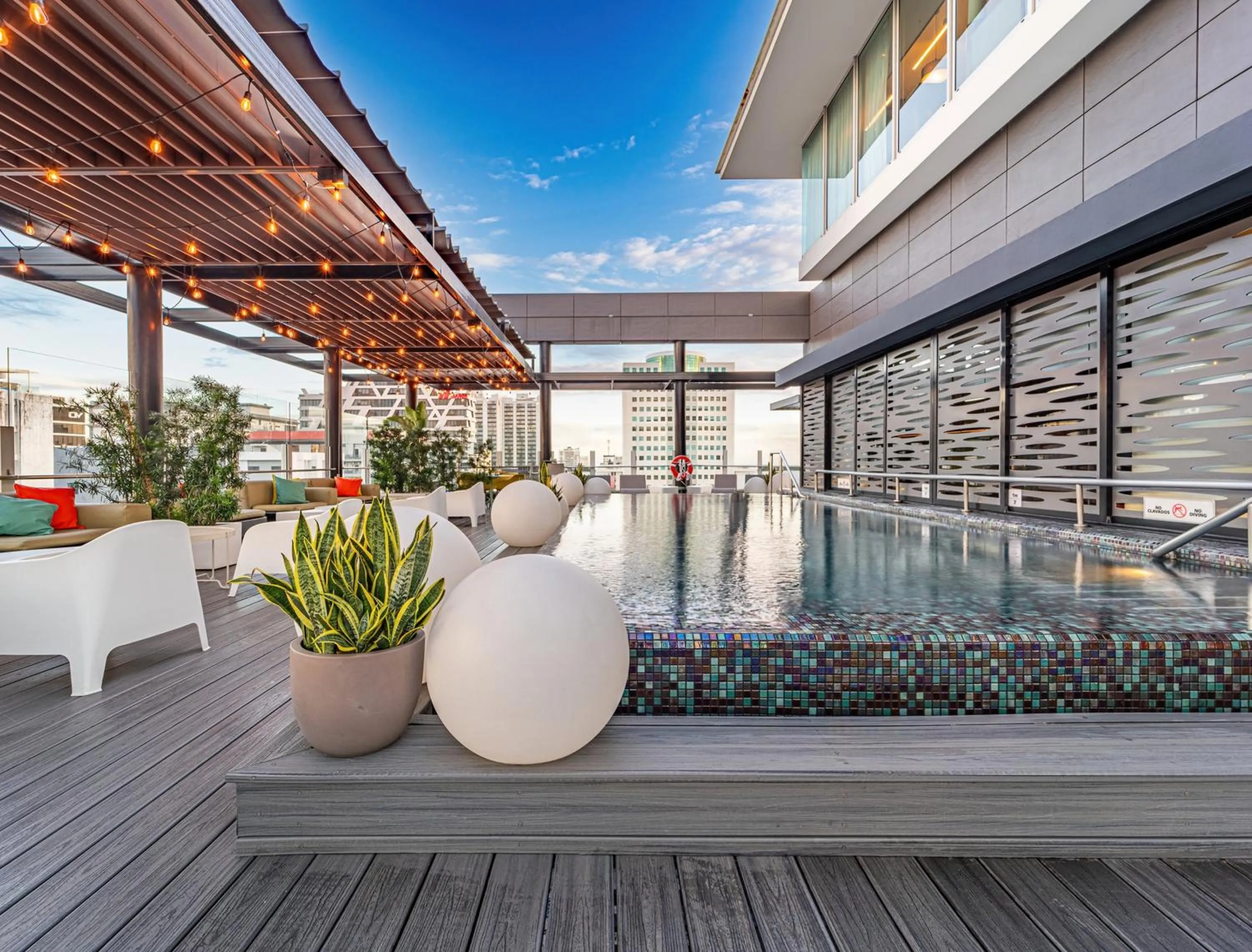 Day in Holiday Inn Santo Domingo by IHG