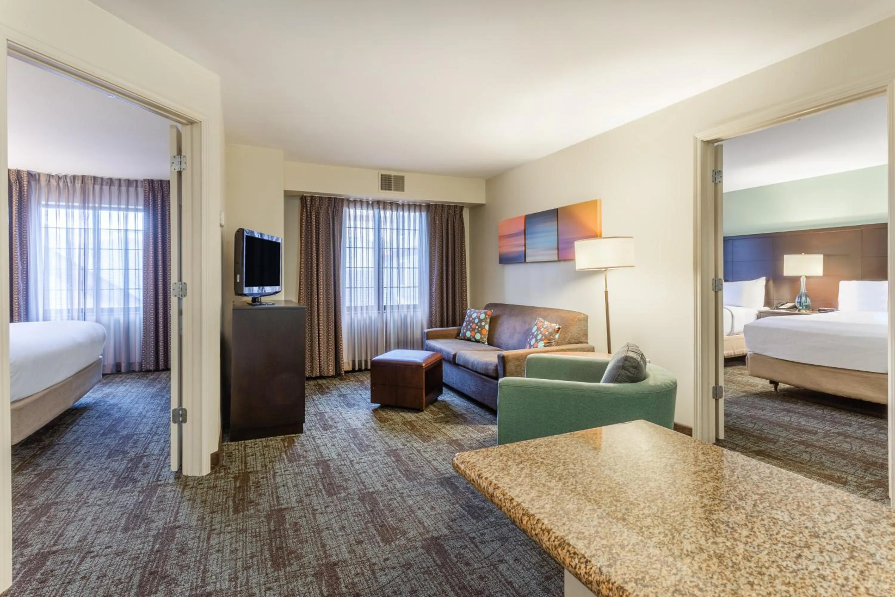 Photo of the whole room, Bed in Staybridge Suites Davenport by IHG