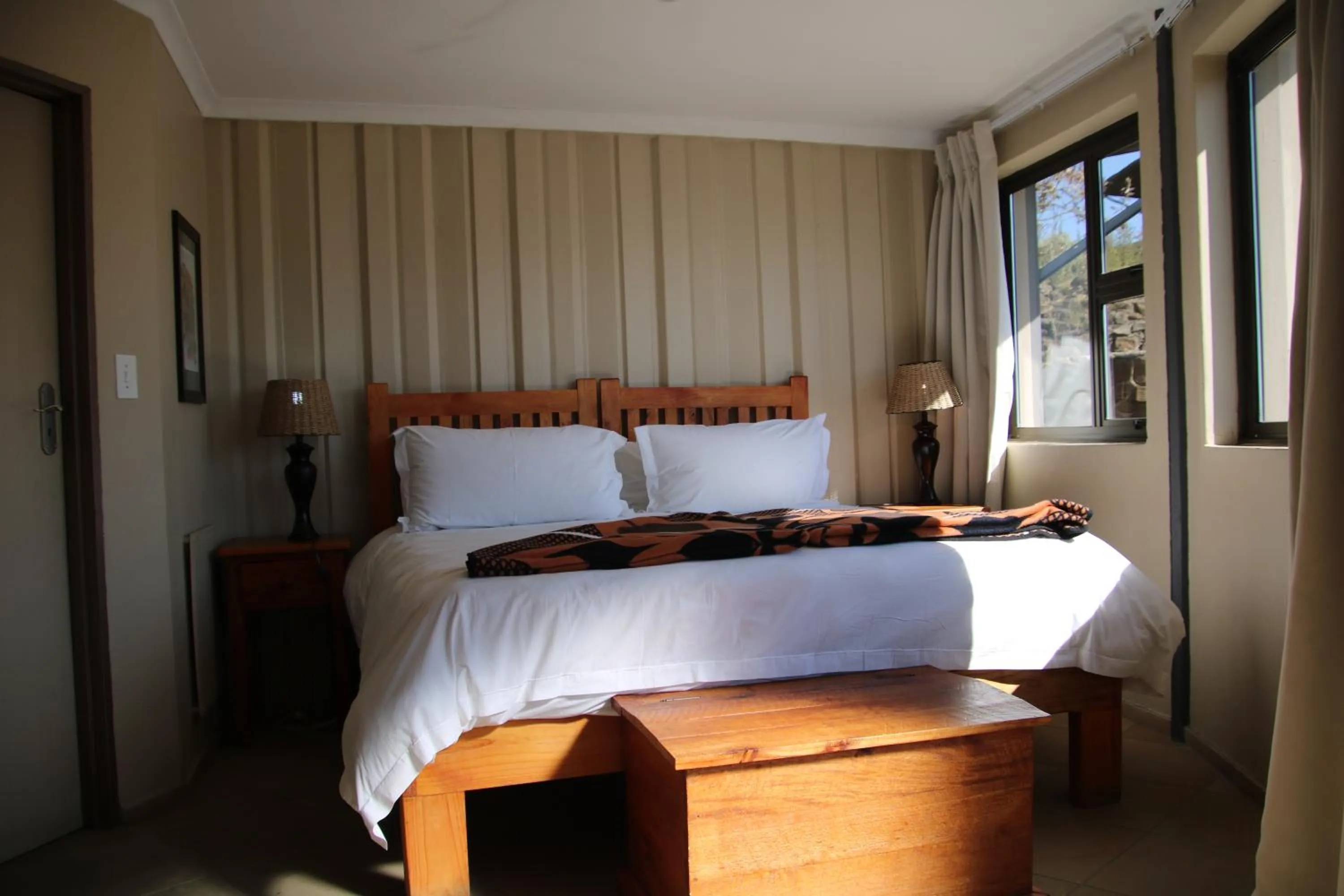 Bedroom, Bed in Witsieshoek Mountain Lodge