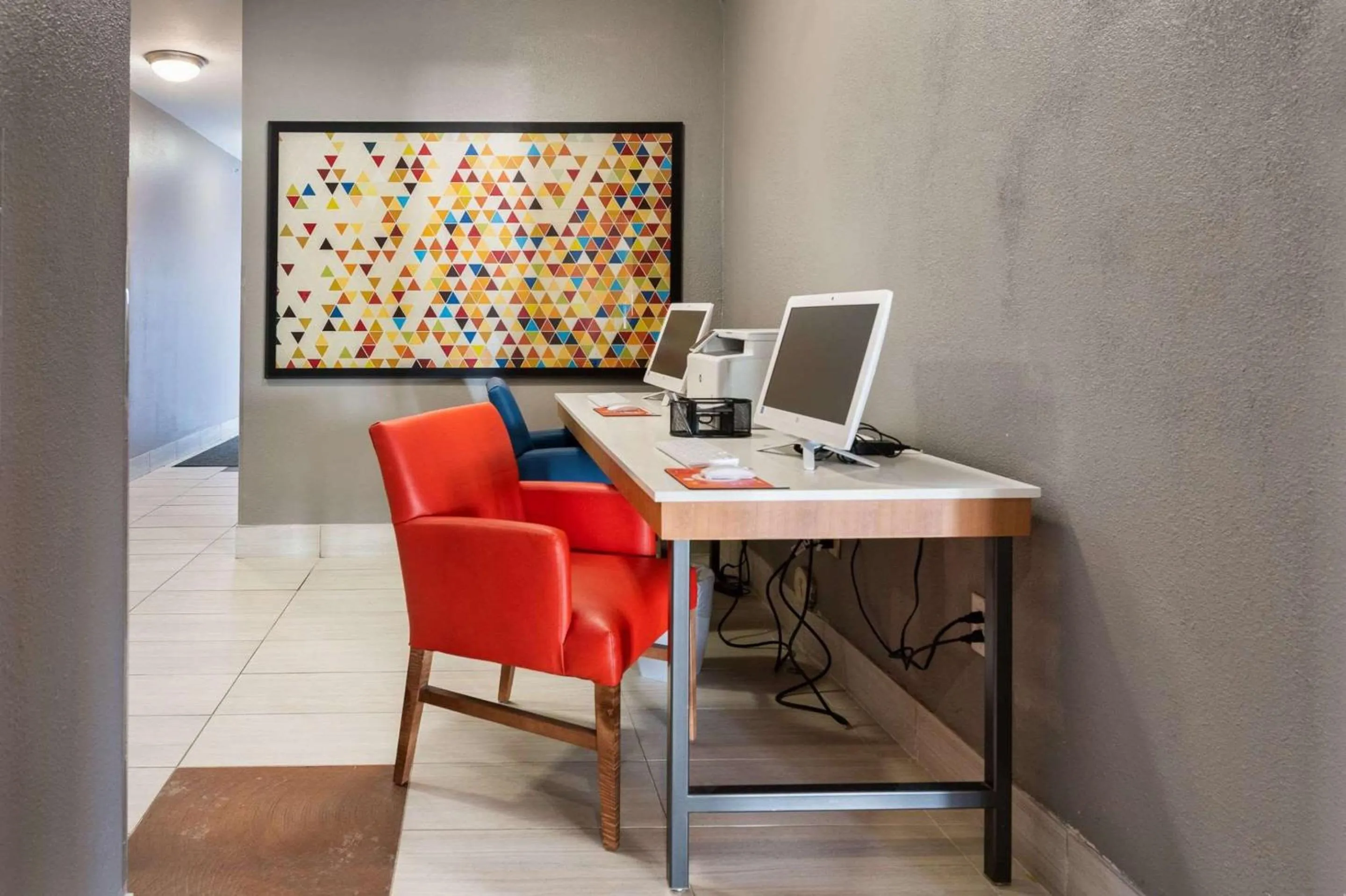 Business facilities in Country Inn & Suites by Radisson, South Haven, MI