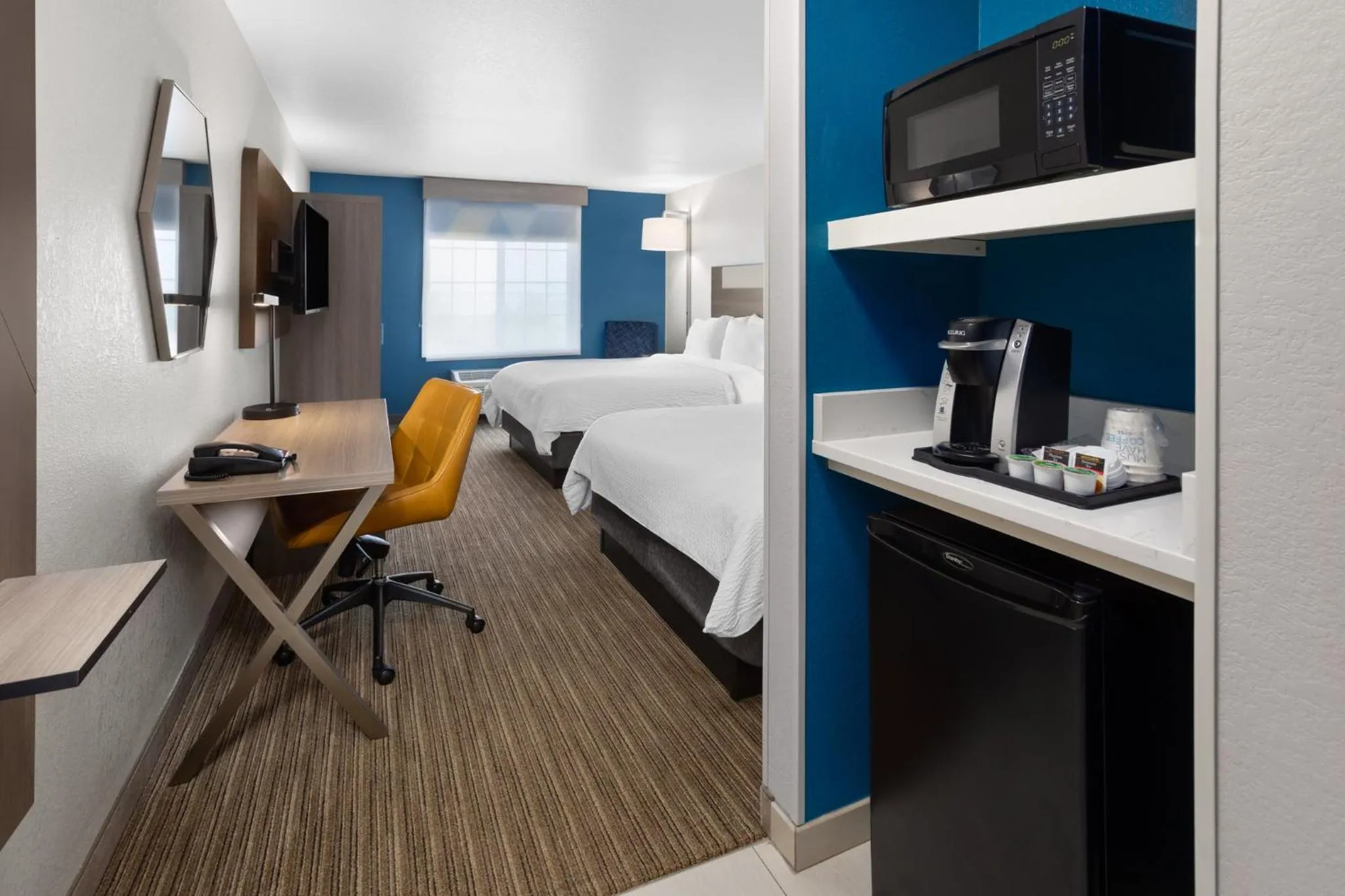 Photo of the whole room, Bed in Holiday Inn Express Hotel & Suites Acme-Traverse City by IHG