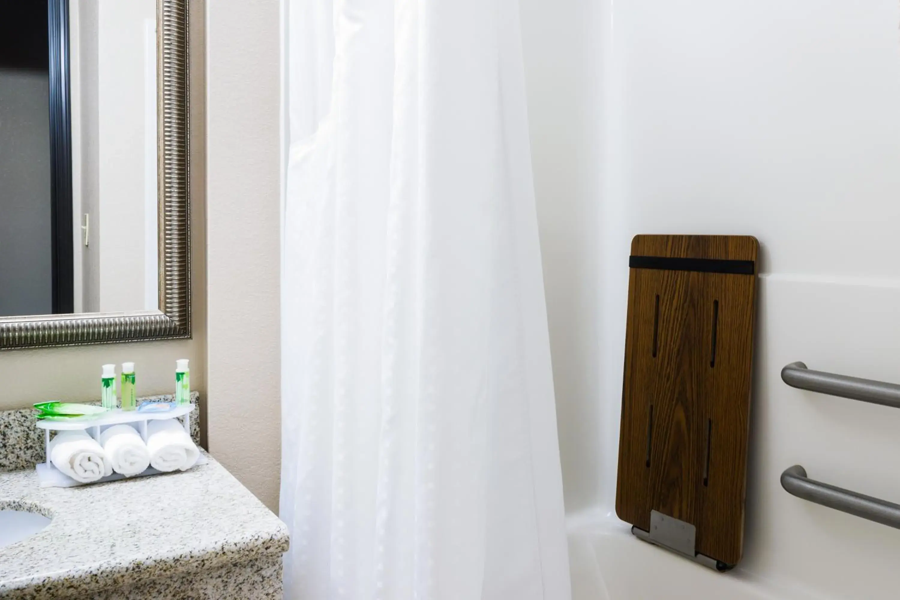 Holiday Inn Express Hotel & Suites Acme-Traverse City by IHG Holiday Inn Express Hotel & Suites Acme-Traverse City by IHG