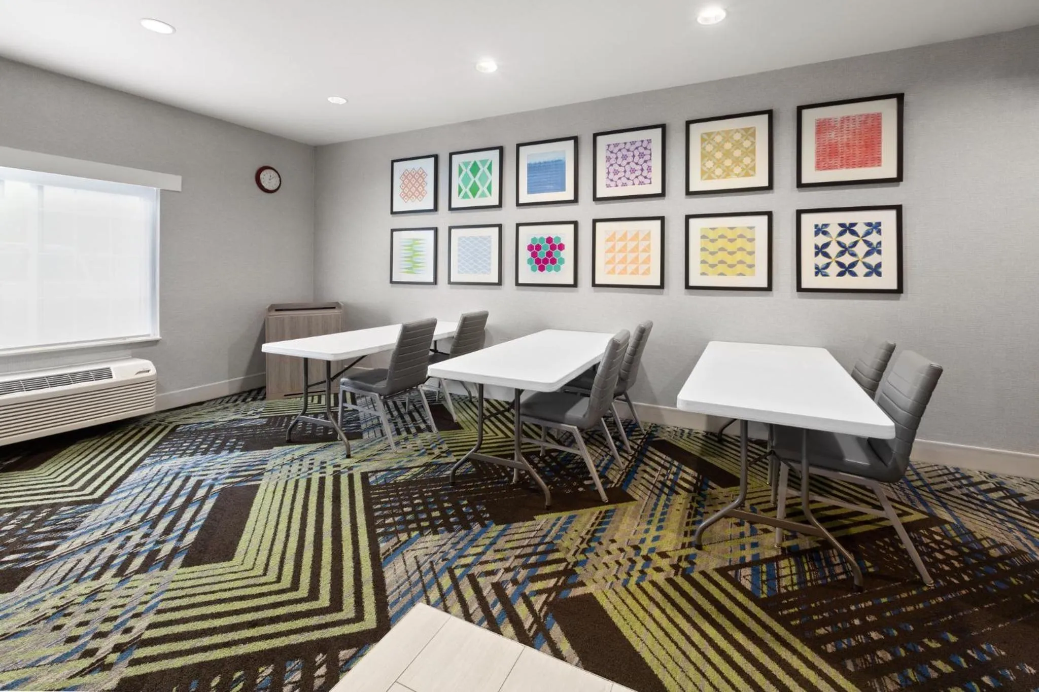 Meeting/conference room in Holiday Inn Express Hotel & Suites Acme-Traverse City by IHG