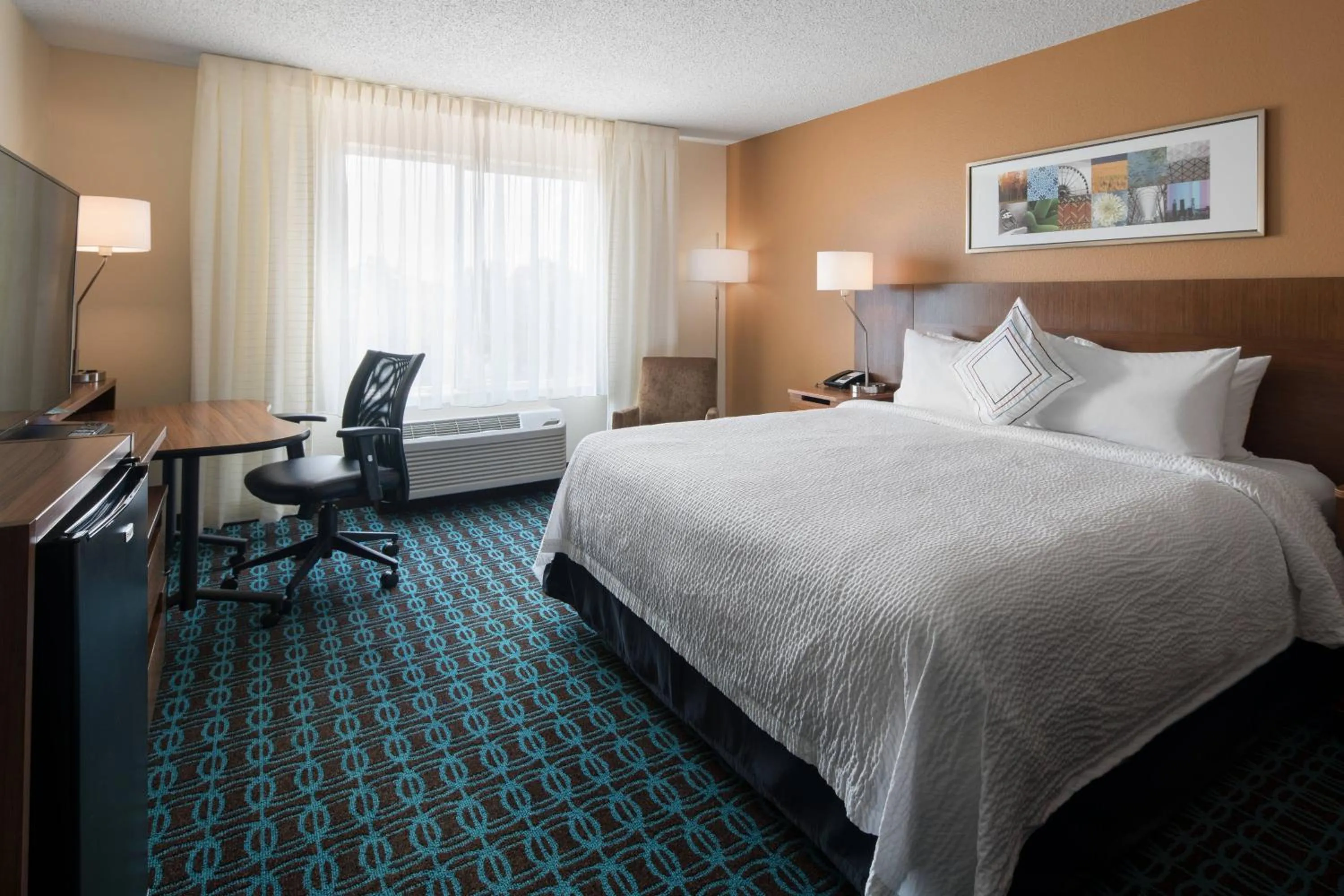 Photo of the whole room, Bed in Fairfield Inn by Marriott Loveland Fort Collins