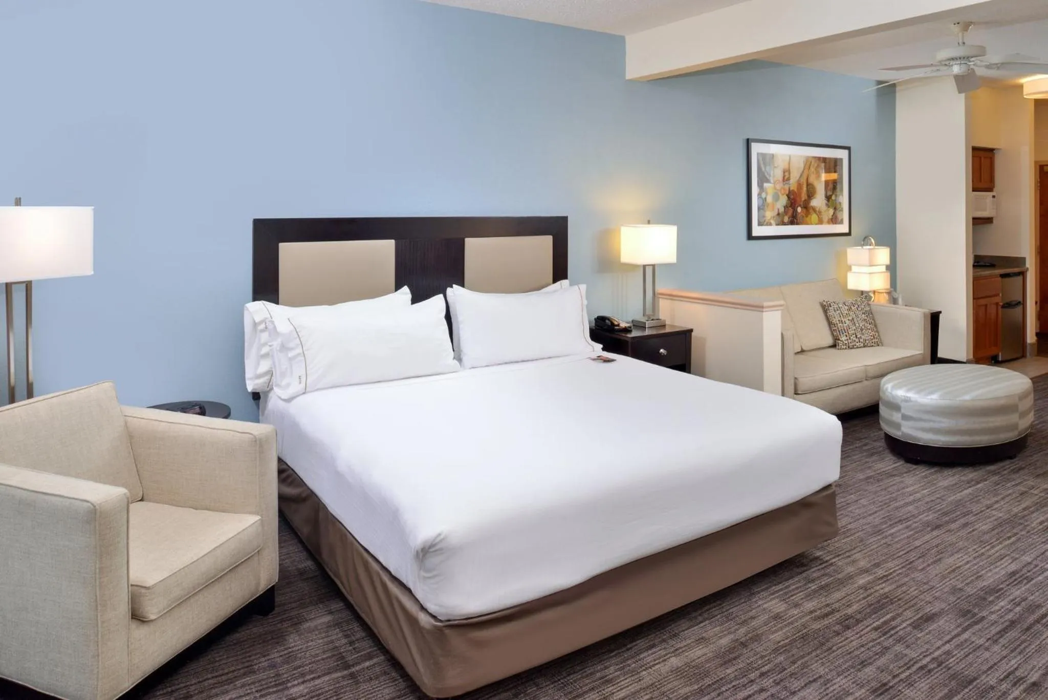 Photo of the whole room, Bed in Holiday Inn Express Hotel & Suites-Saint Joseph by IHG