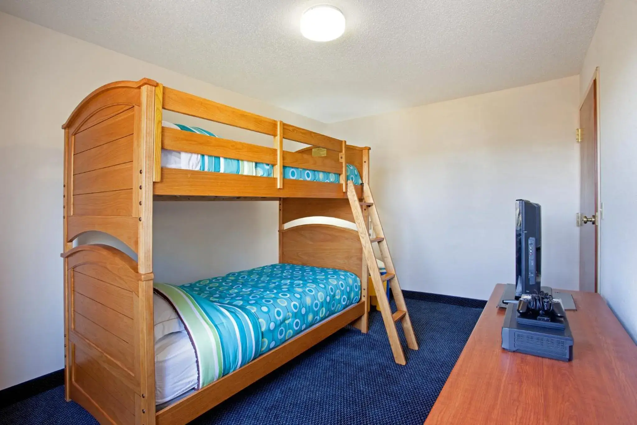 Bedroom, Bed in Holiday Inn Express Hotel & Suites-Saint Joseph by IHG Bedroom, Bed in Holiday Inn Express Hotel & Suites-Saint Joseph by IHG