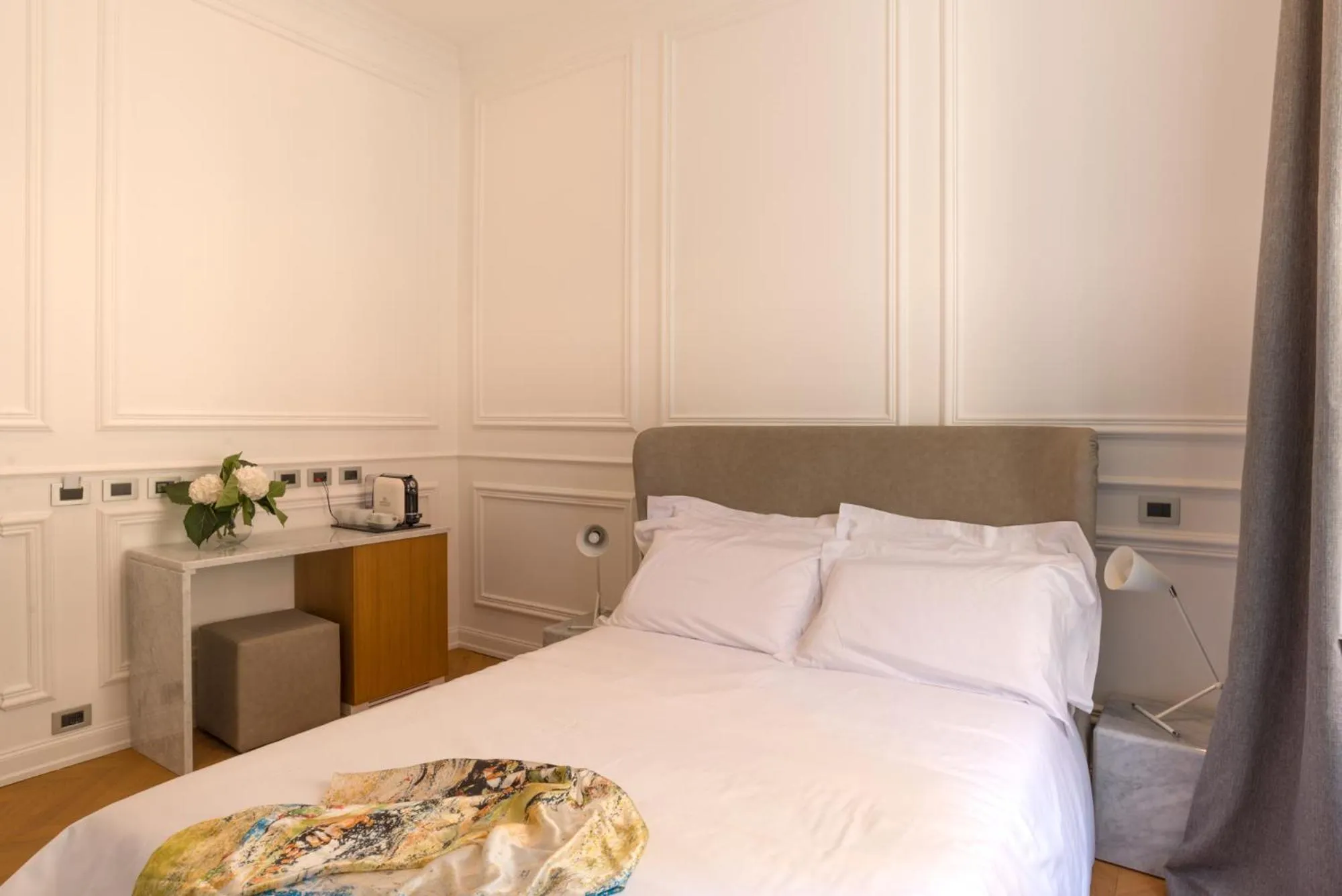 Photo of the whole room, Bed in Via Chiodo Luxury Rooms