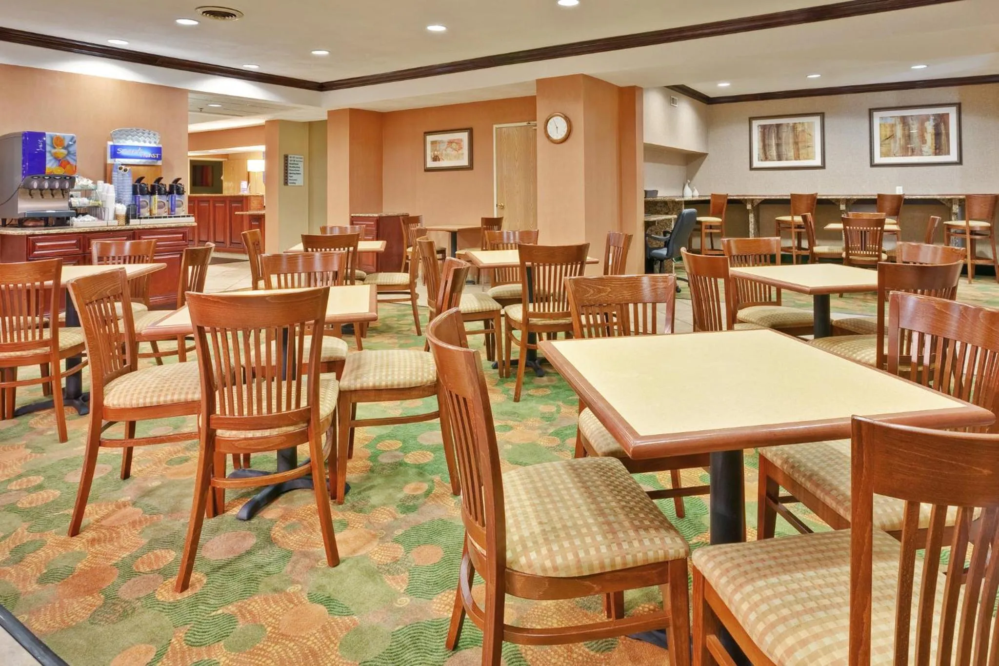 Breakfast in Holiday Inn Express Winfield - Teays Valley by IHG