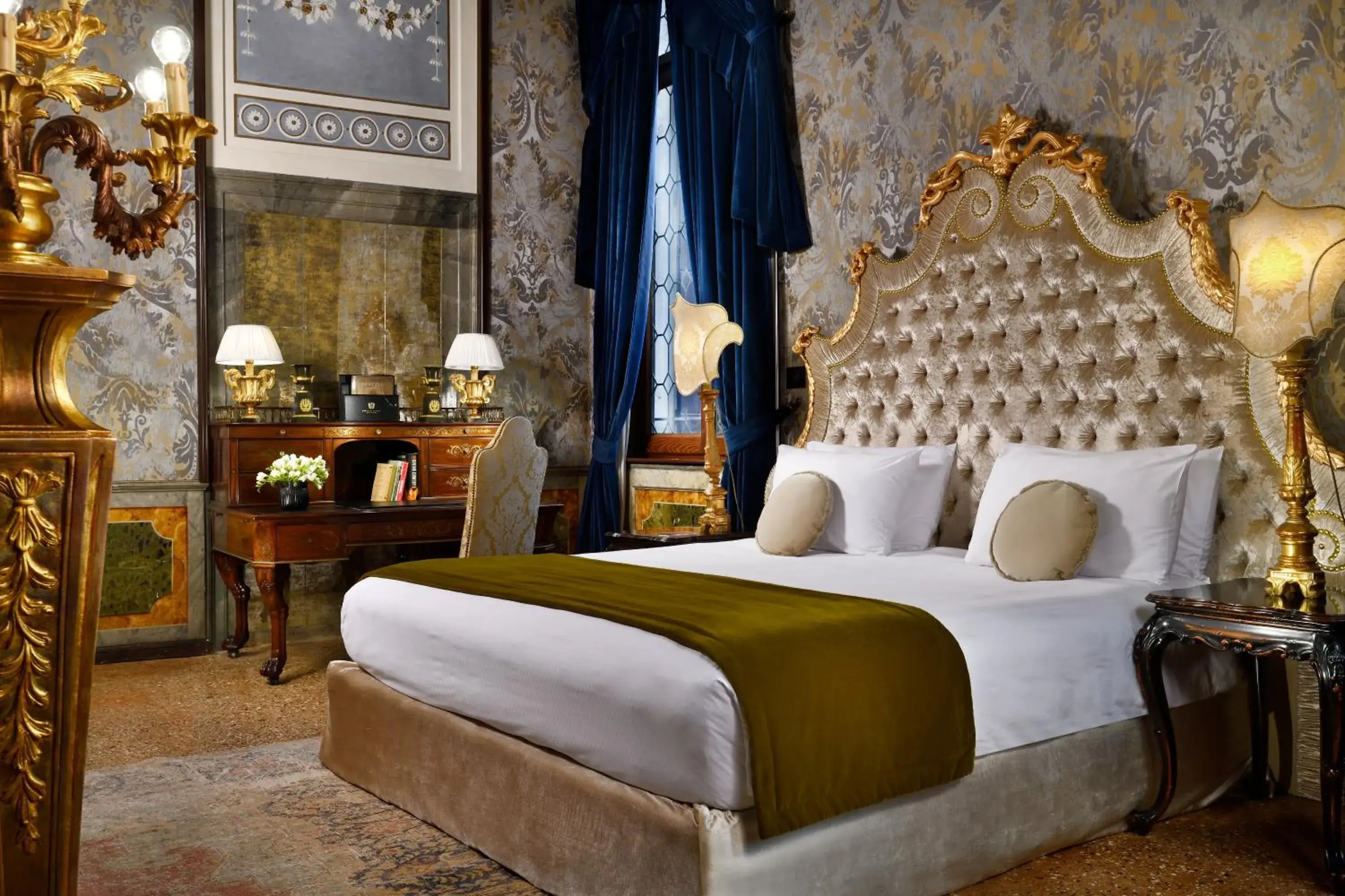 Bedroom, Bed in Palazzo Venart Luxury Hotel Bedroom, Bed in Palazzo Venart Luxury Hotel