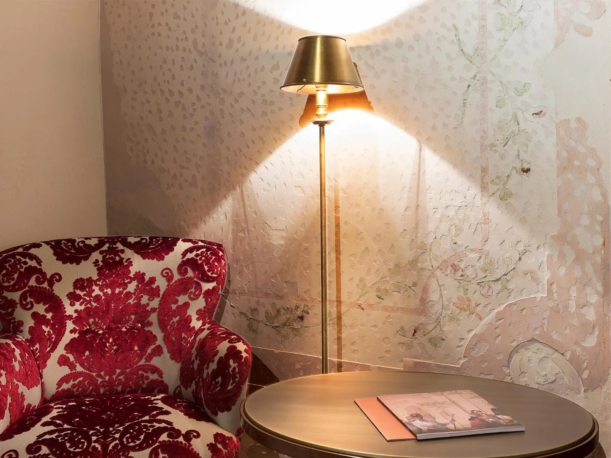 Decorative detail in Palazzo Venart Luxury Hotel