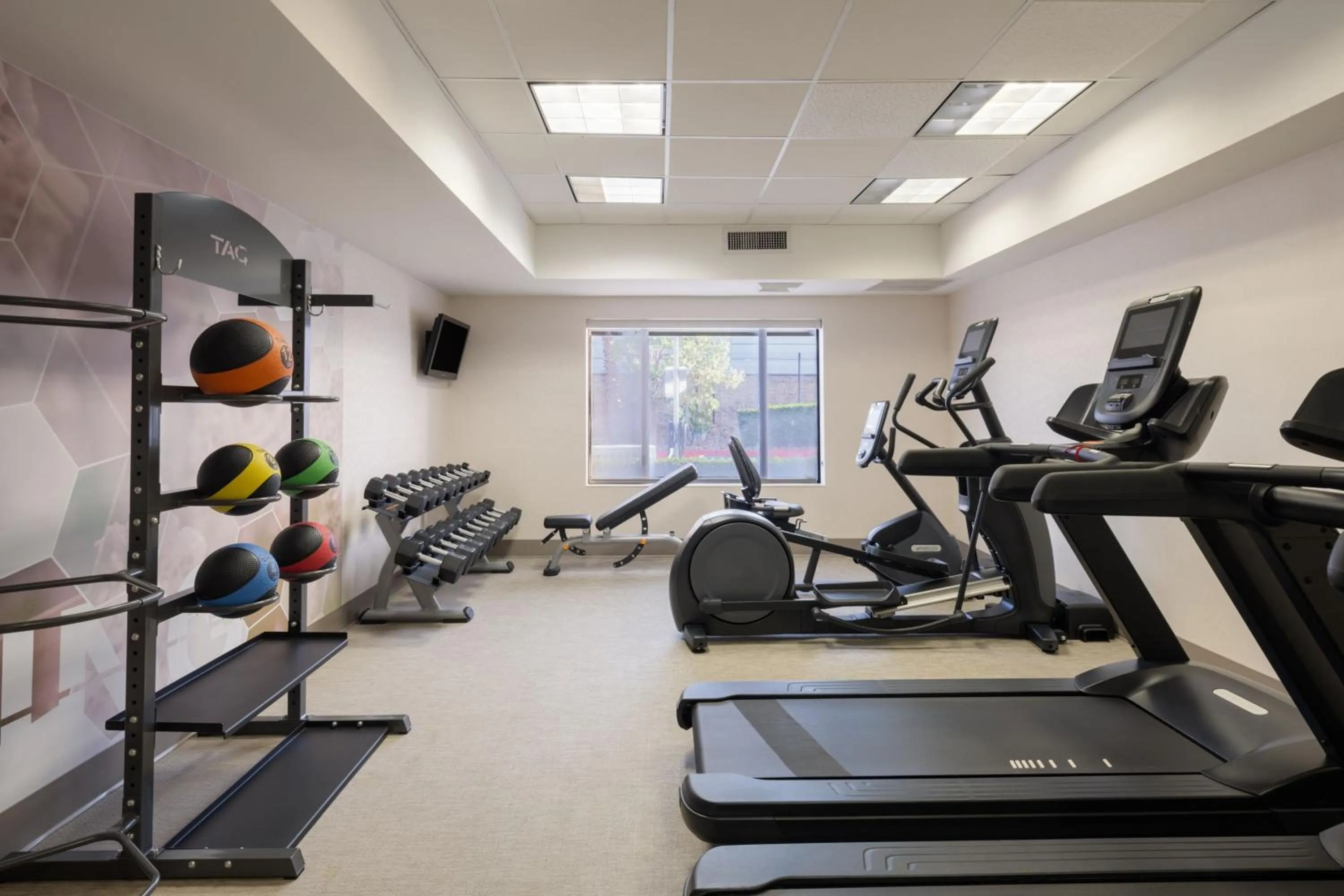 Fitness centre/facilities in SpringHill Suites Pasadena Arcadia