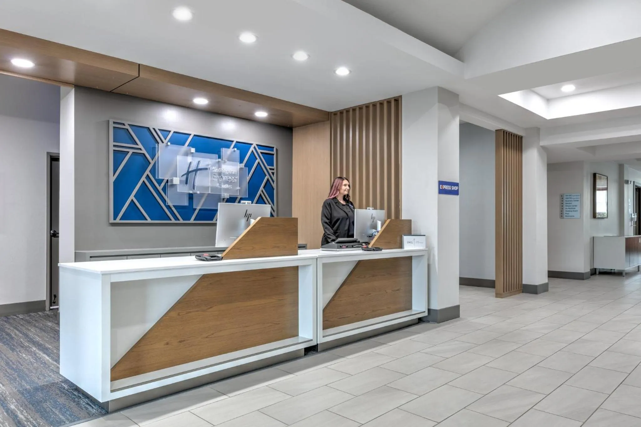 Property building in Holiday Inn Express Hotel & Suites Winnie by IHG