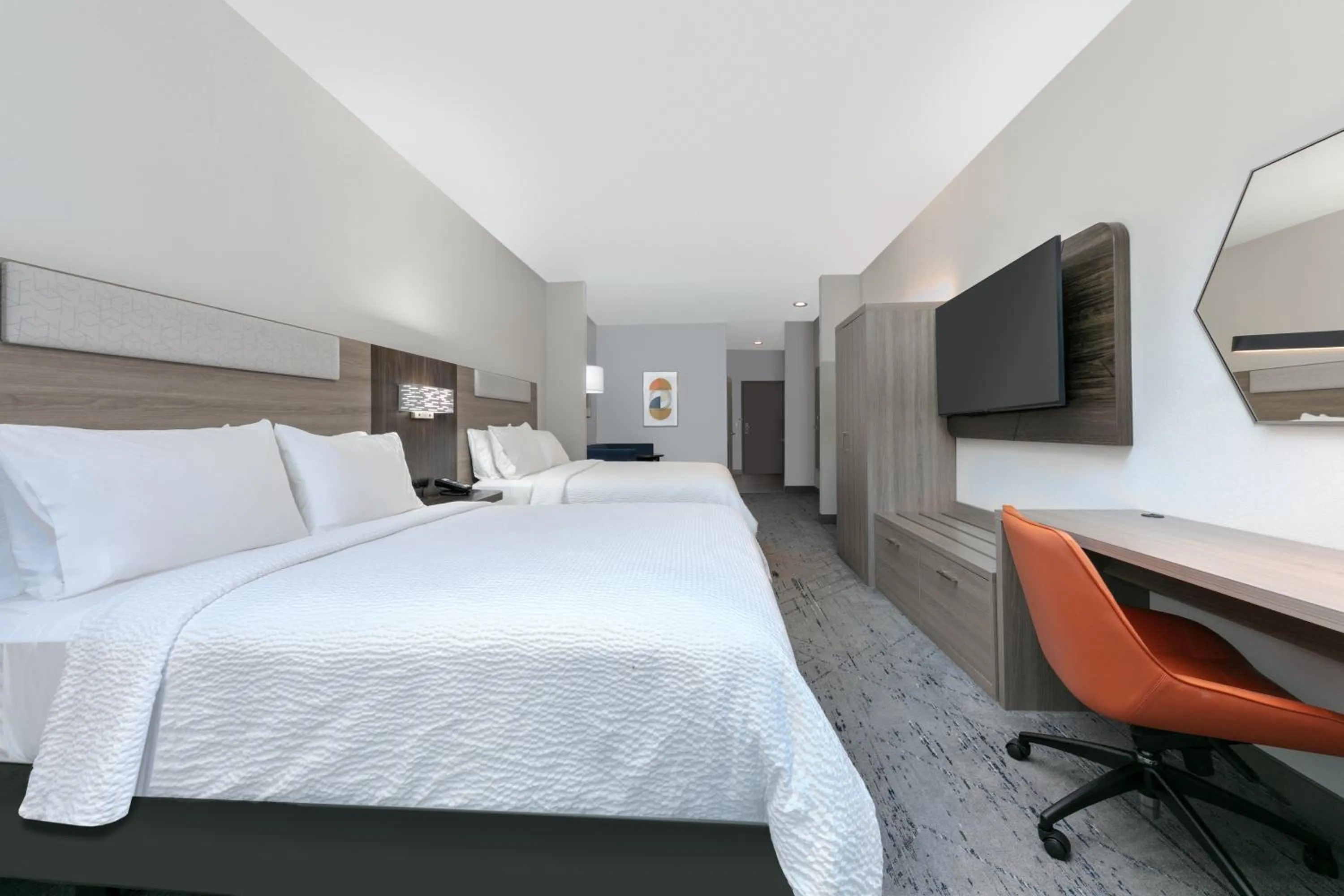 Bed in Holiday Inn Express Hotel & Suites Winnie by IHG