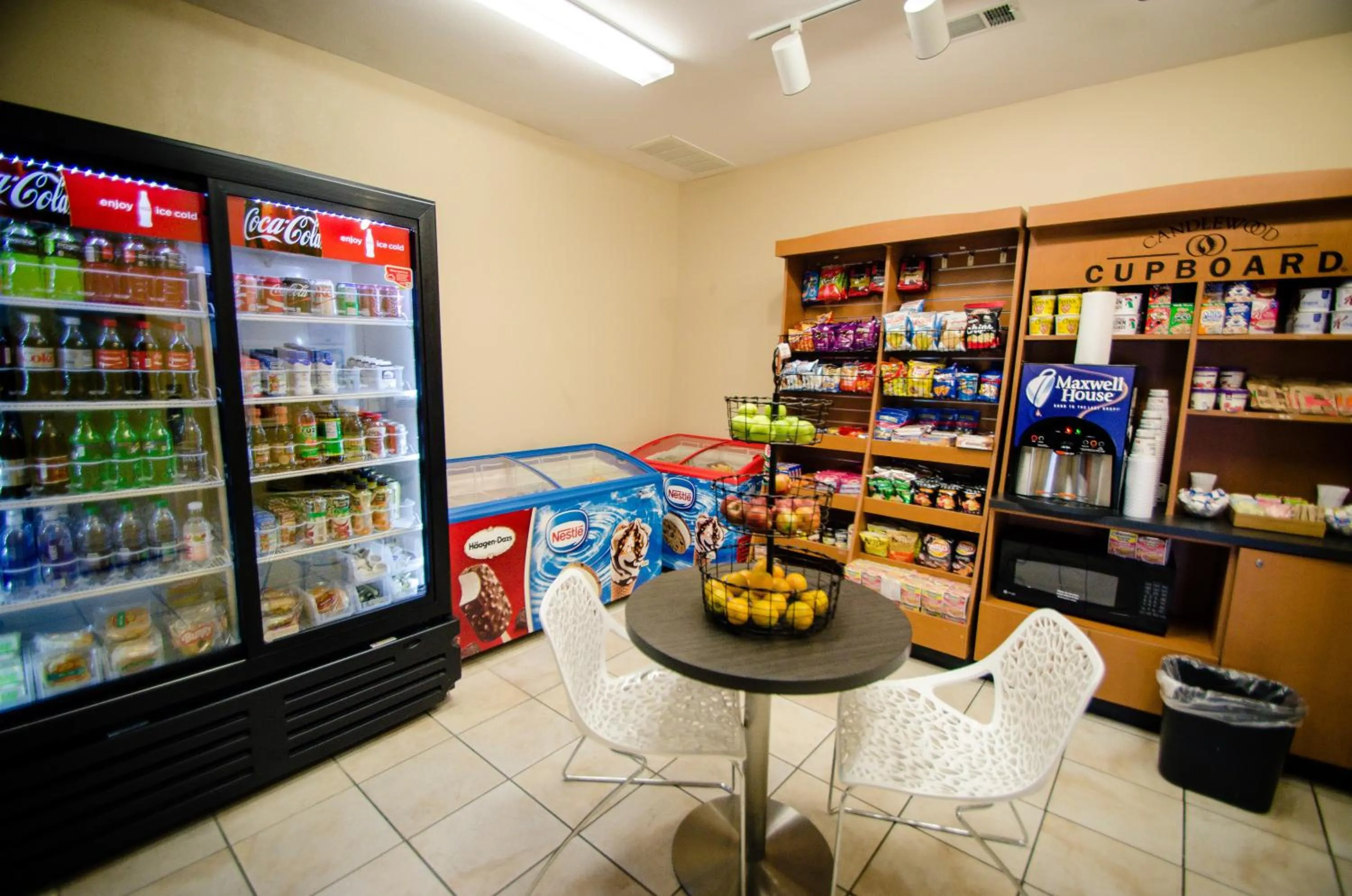 Breakfast in Candlewood Suites Temple by IHG