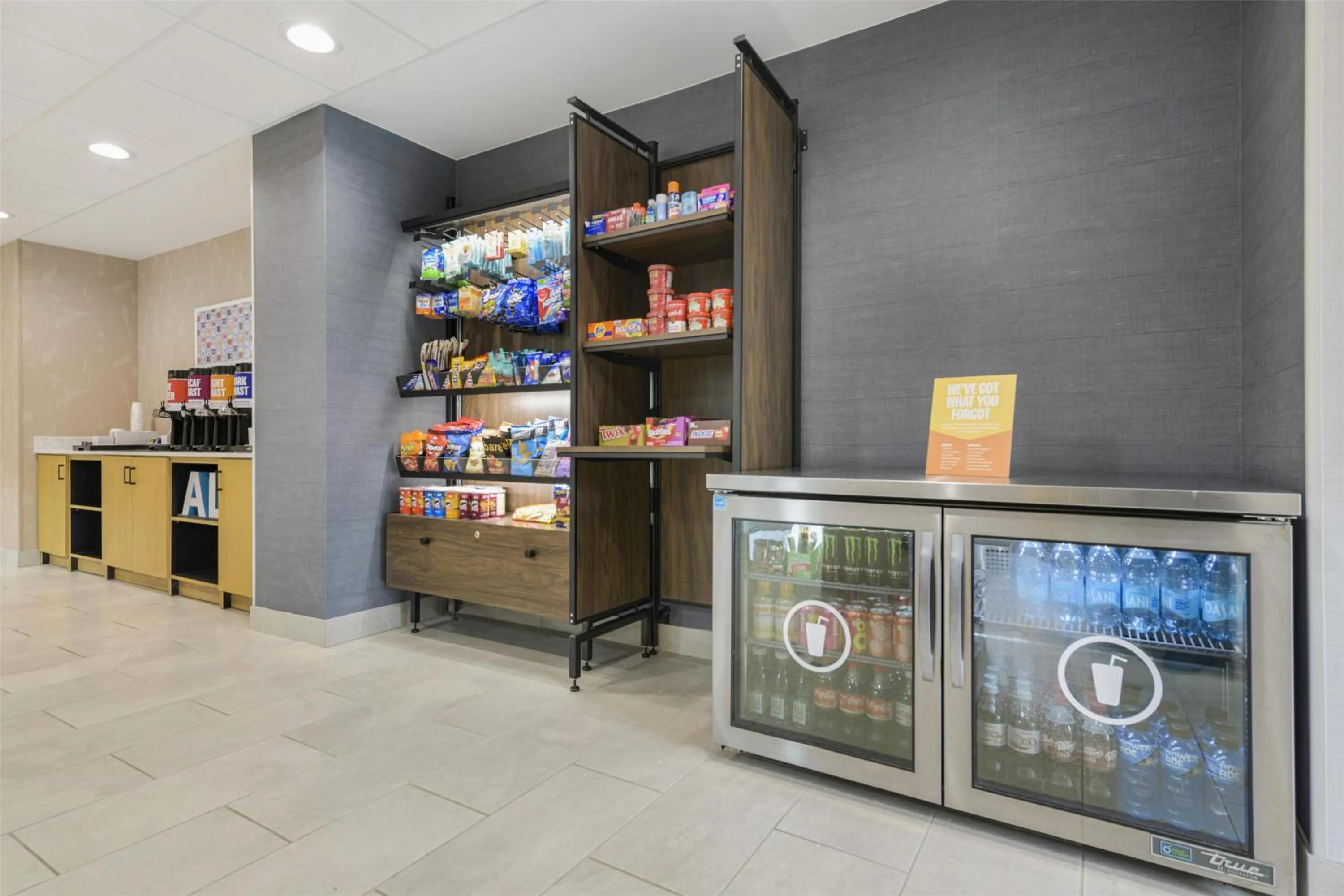 Restaurant/places to eat in Hampton Inn Huntsville-Arsenal/South Parkway