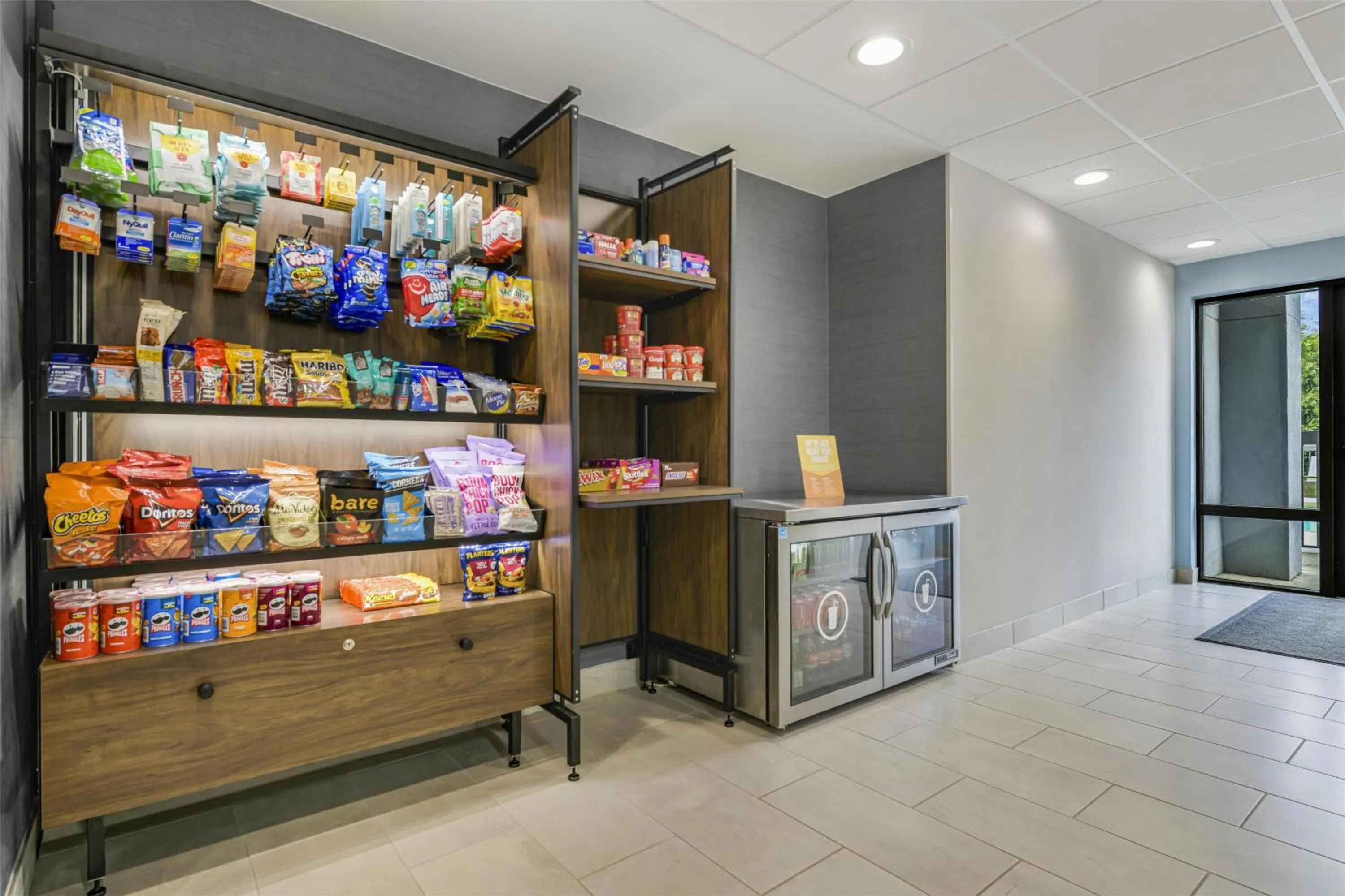 Restaurant/places to eat in Hampton Inn Huntsville-Arsenal/South Parkway