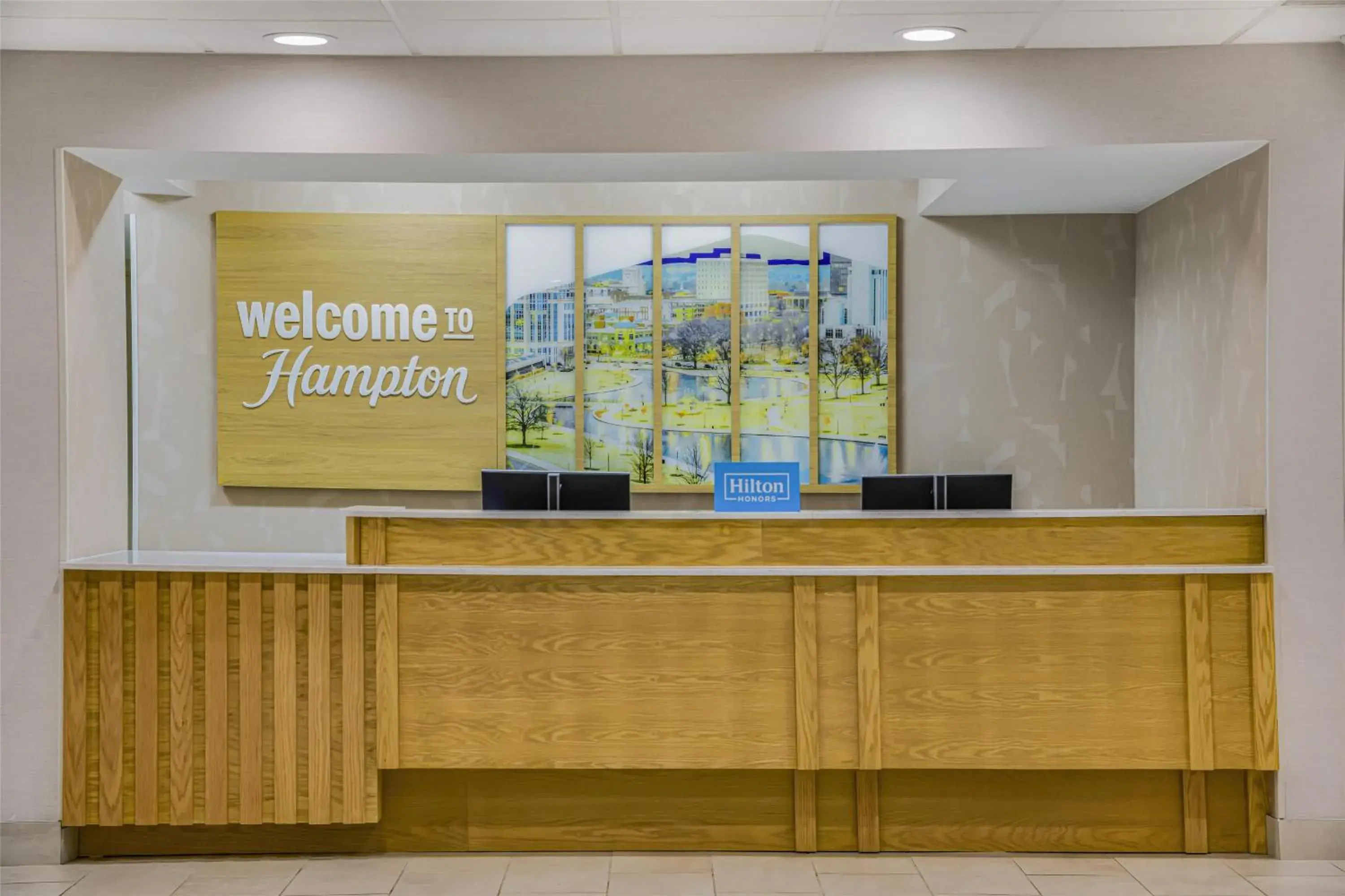 Lobby or reception in Hampton Inn Huntsville-Arsenal/South Parkway Lobby or reception in Hampton Inn Huntsville-Arsenal/South Parkway