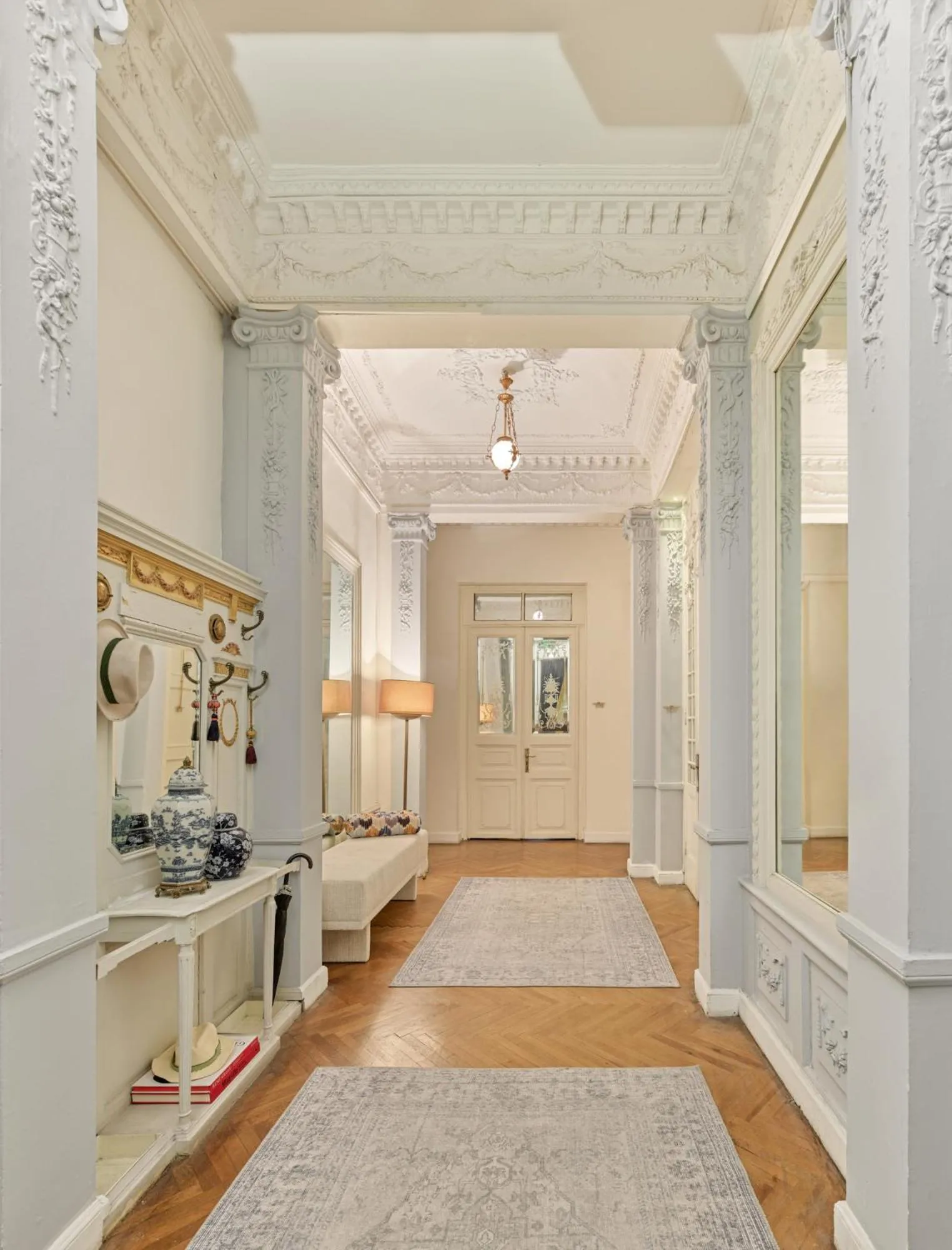 On-site shops in Mr Cas Hotels Taksim - Special Category