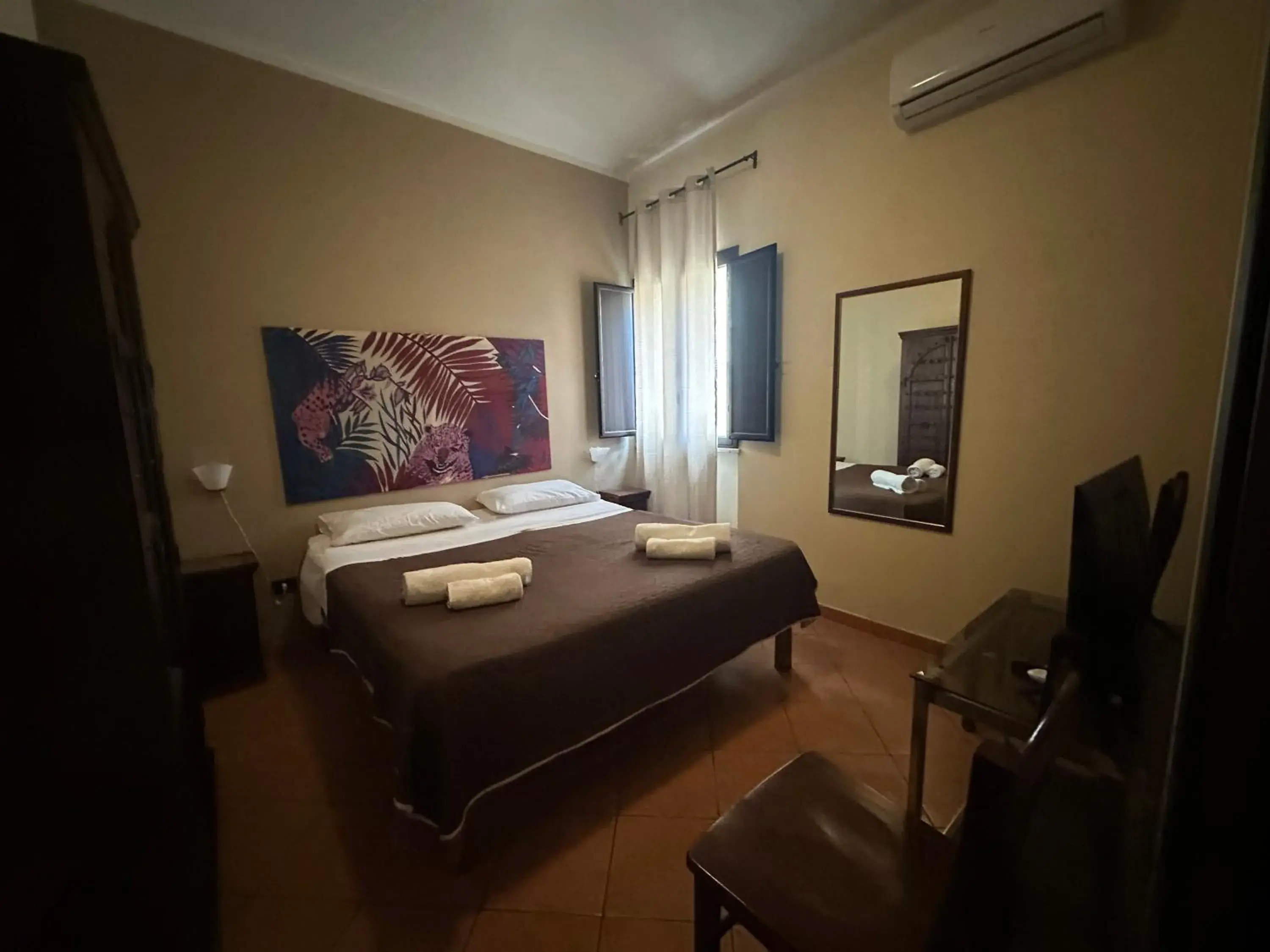 Bedroom, Bed in Art Lincoln Bedroom, Bed in Art Lincoln