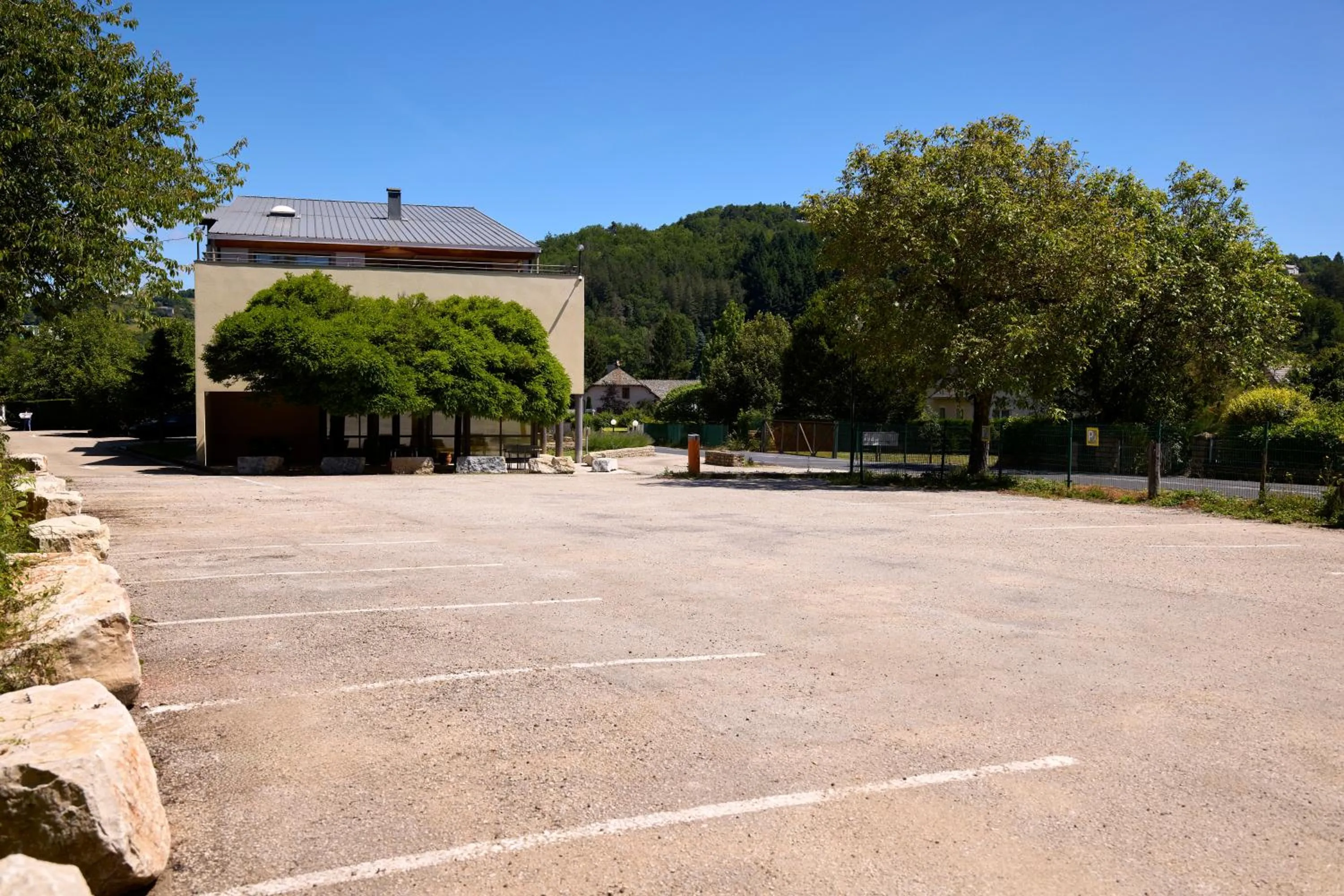 Parking in Hotel Eco - A75