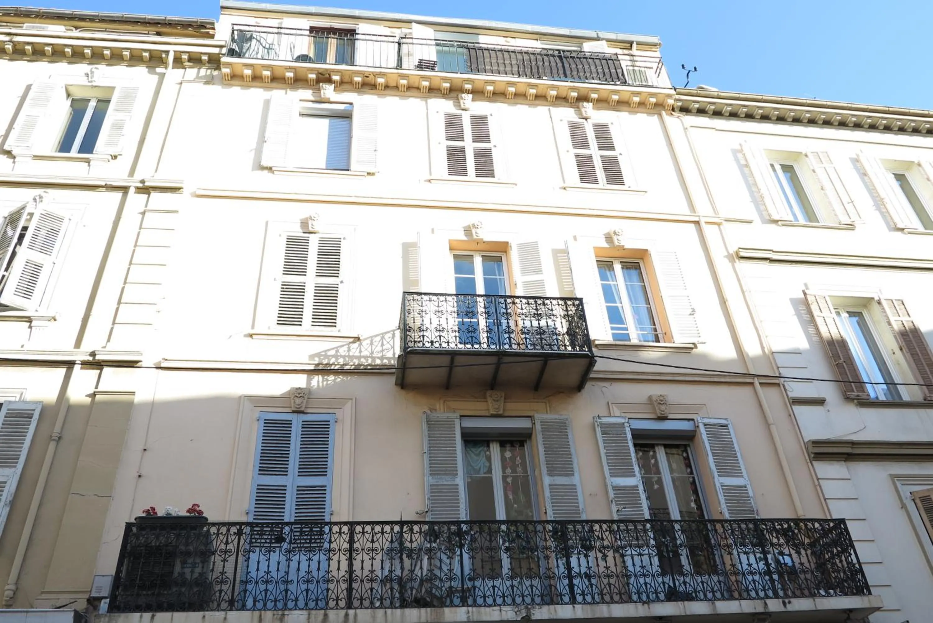 Facade/entrance in Viva Riviera - 5 Rue Commandant André