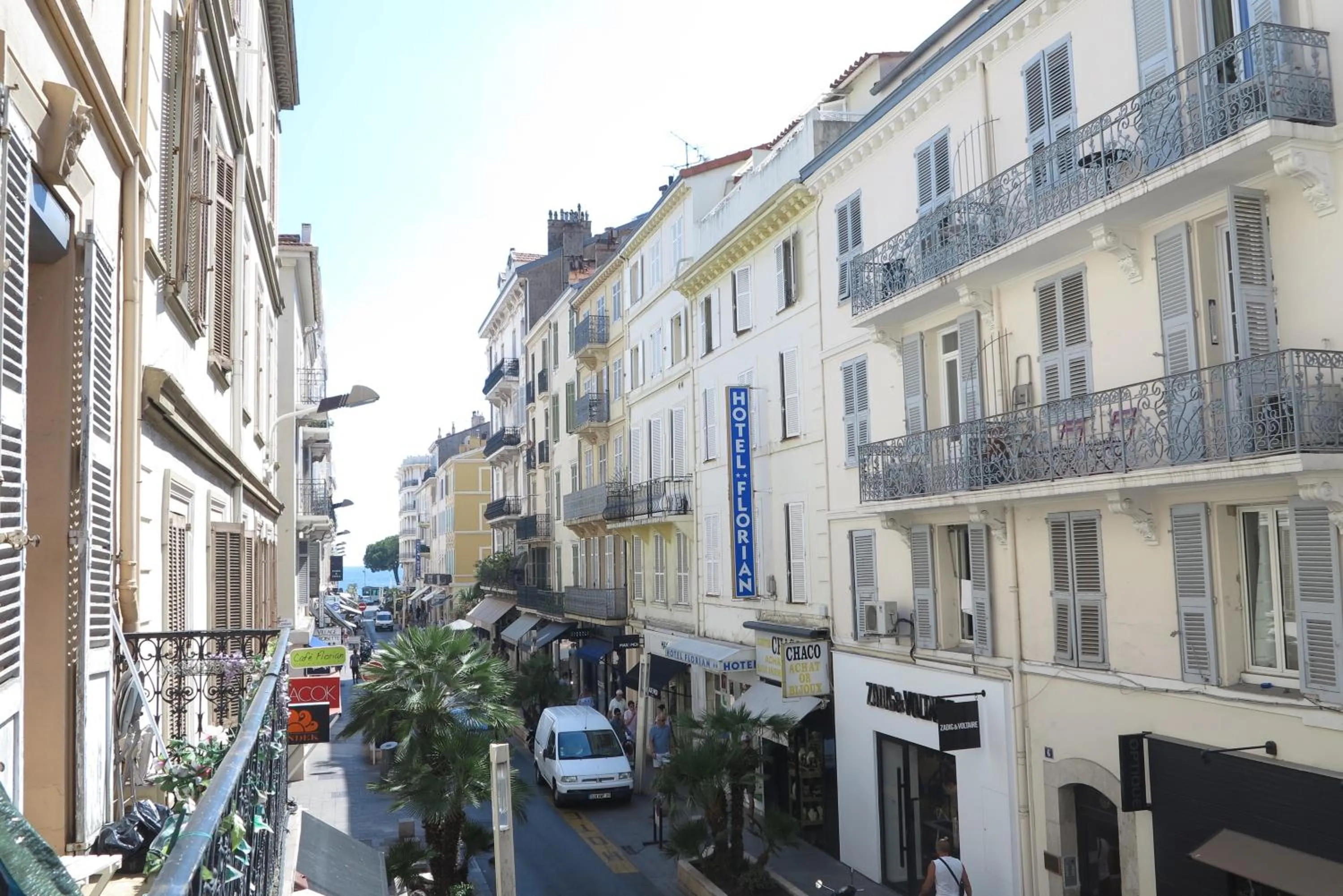 City view in Viva Riviera - 5 Rue Commandant André