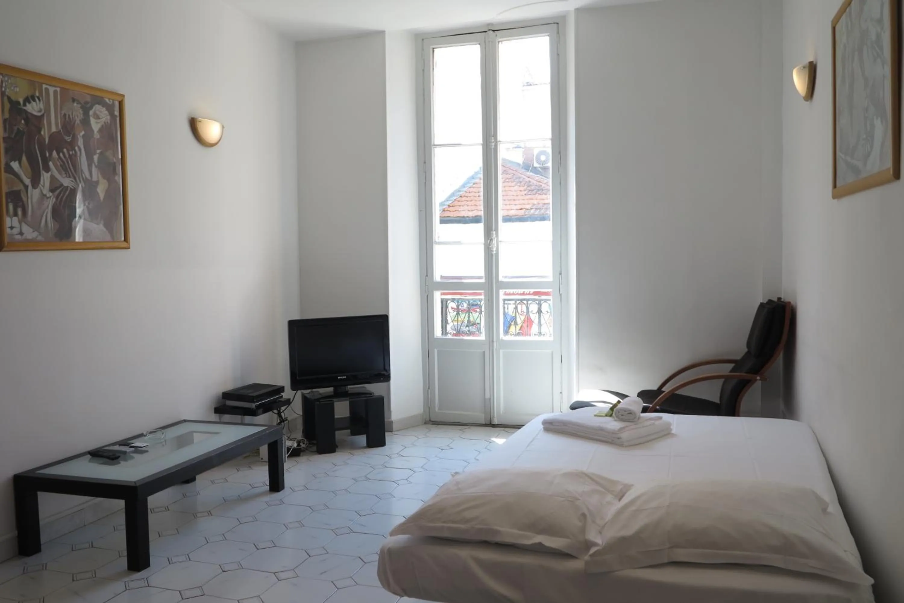 Living room, Bed in Viva Riviera - 5 Rue Commandant André