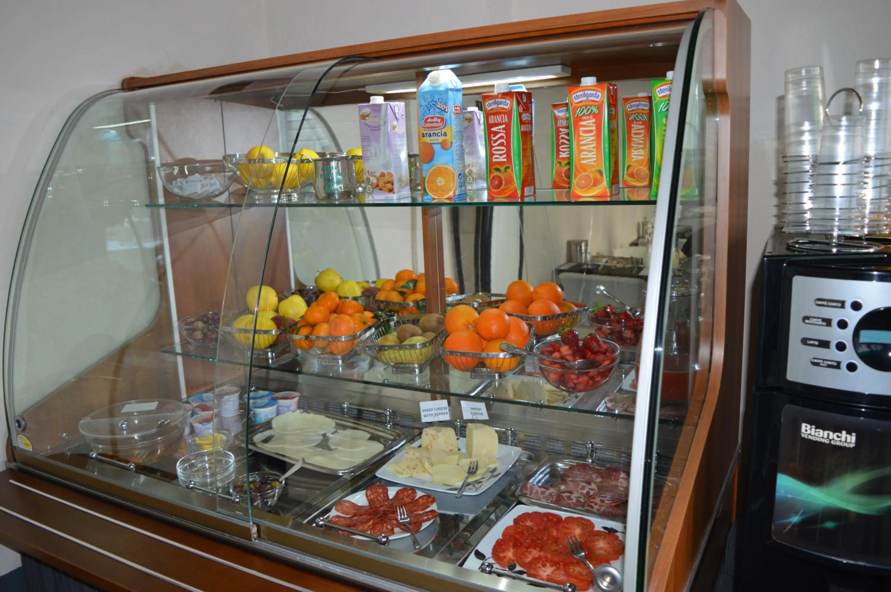 Buffet breakfast in Villa Vittoria Tropea B&B