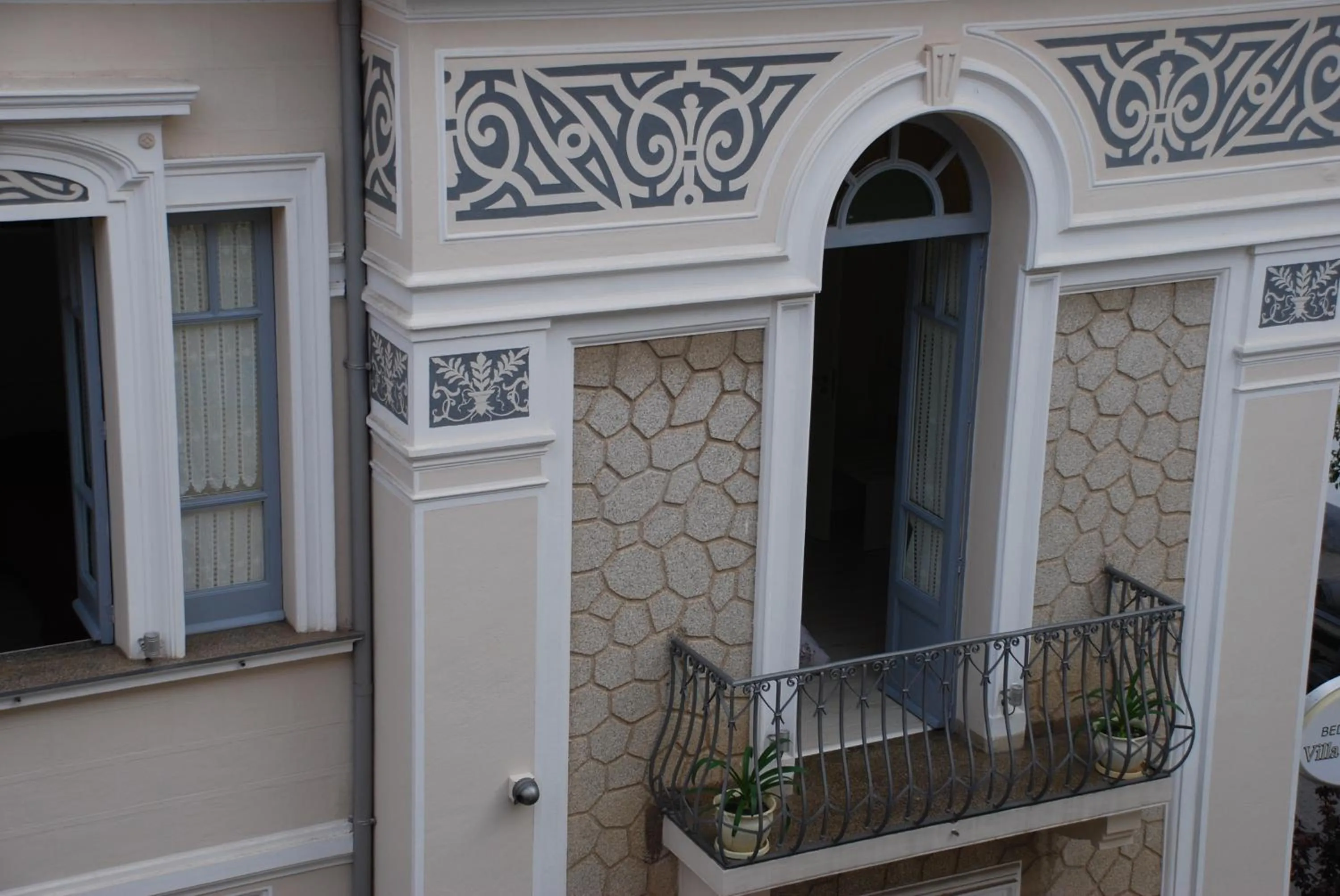 Decorative detail in Villa Vittoria Tropea B&B