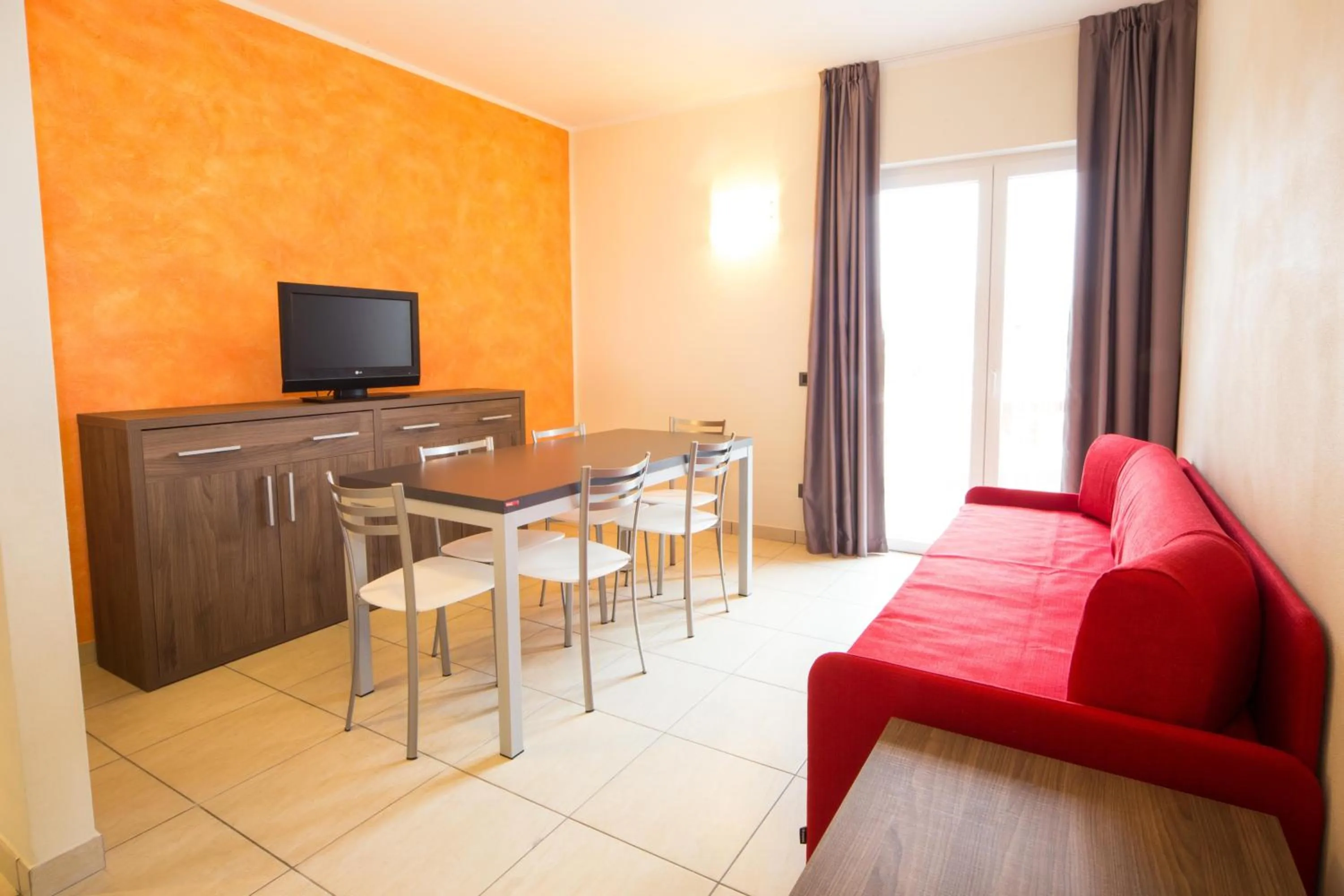 TV and multimedia in Diano Sporting Apartments
