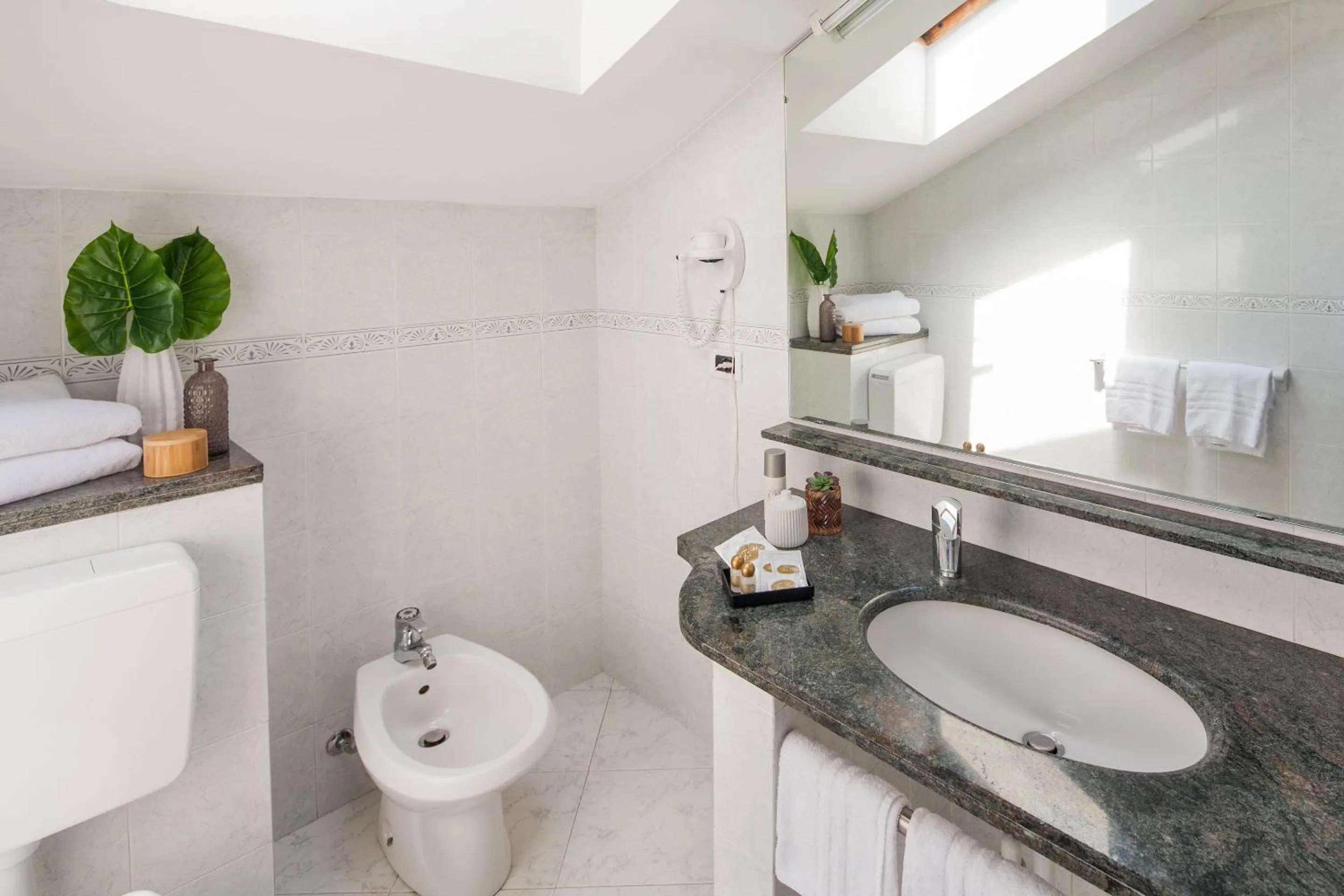 Bathroom in Diano Sporting Apartments