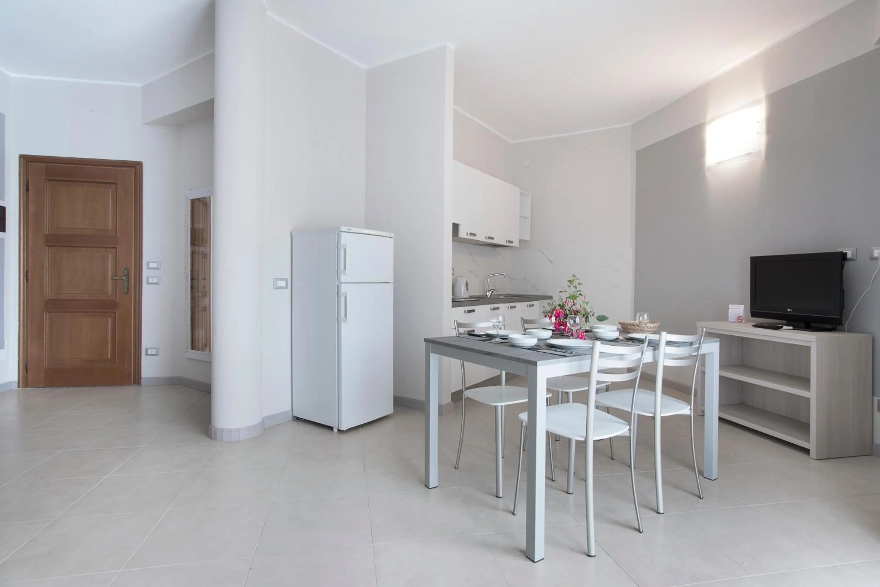 Kitchen or kitchenette in Diano Sporting Apartments