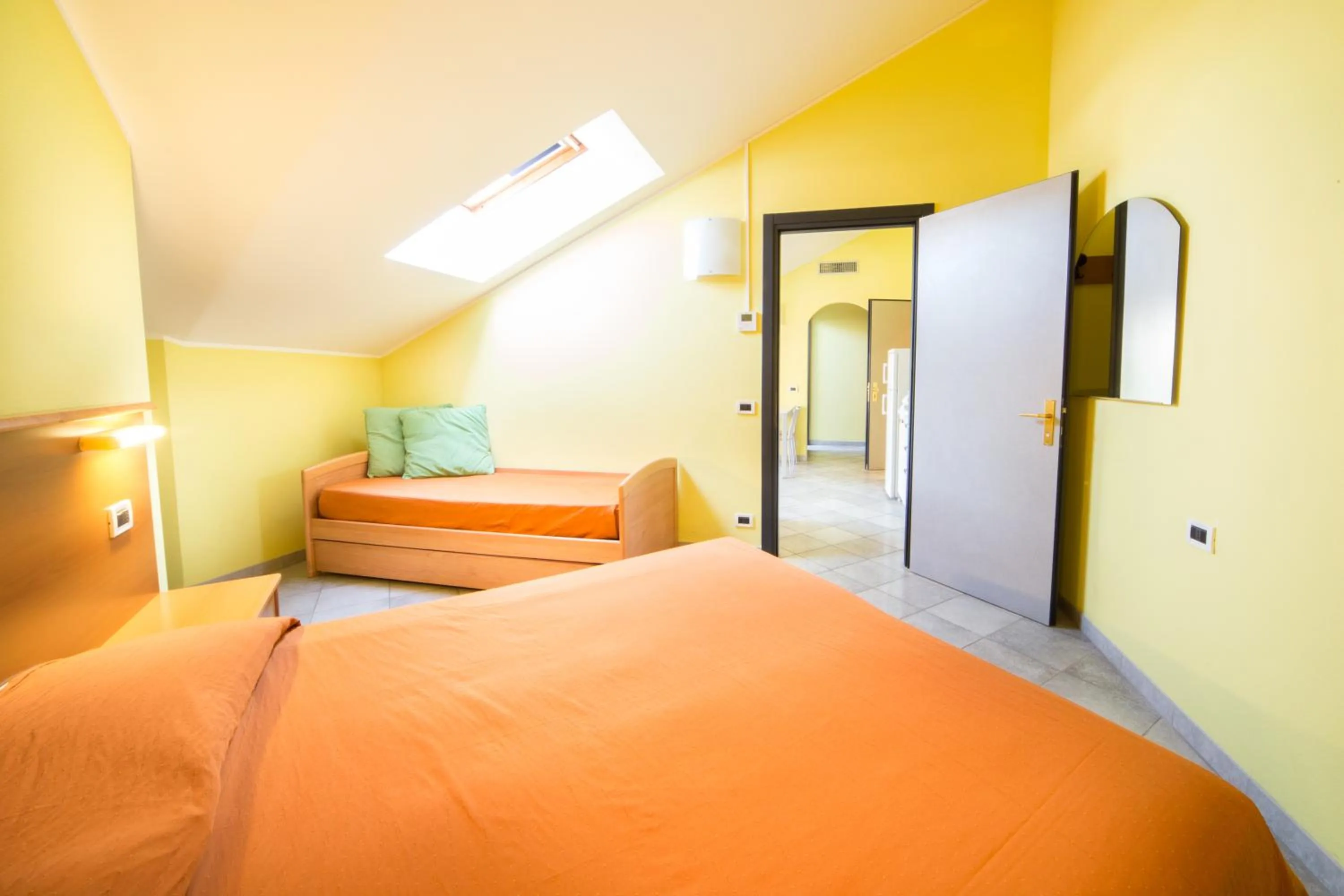 Photo of the whole room, Bed in Diano Sporting Apartments