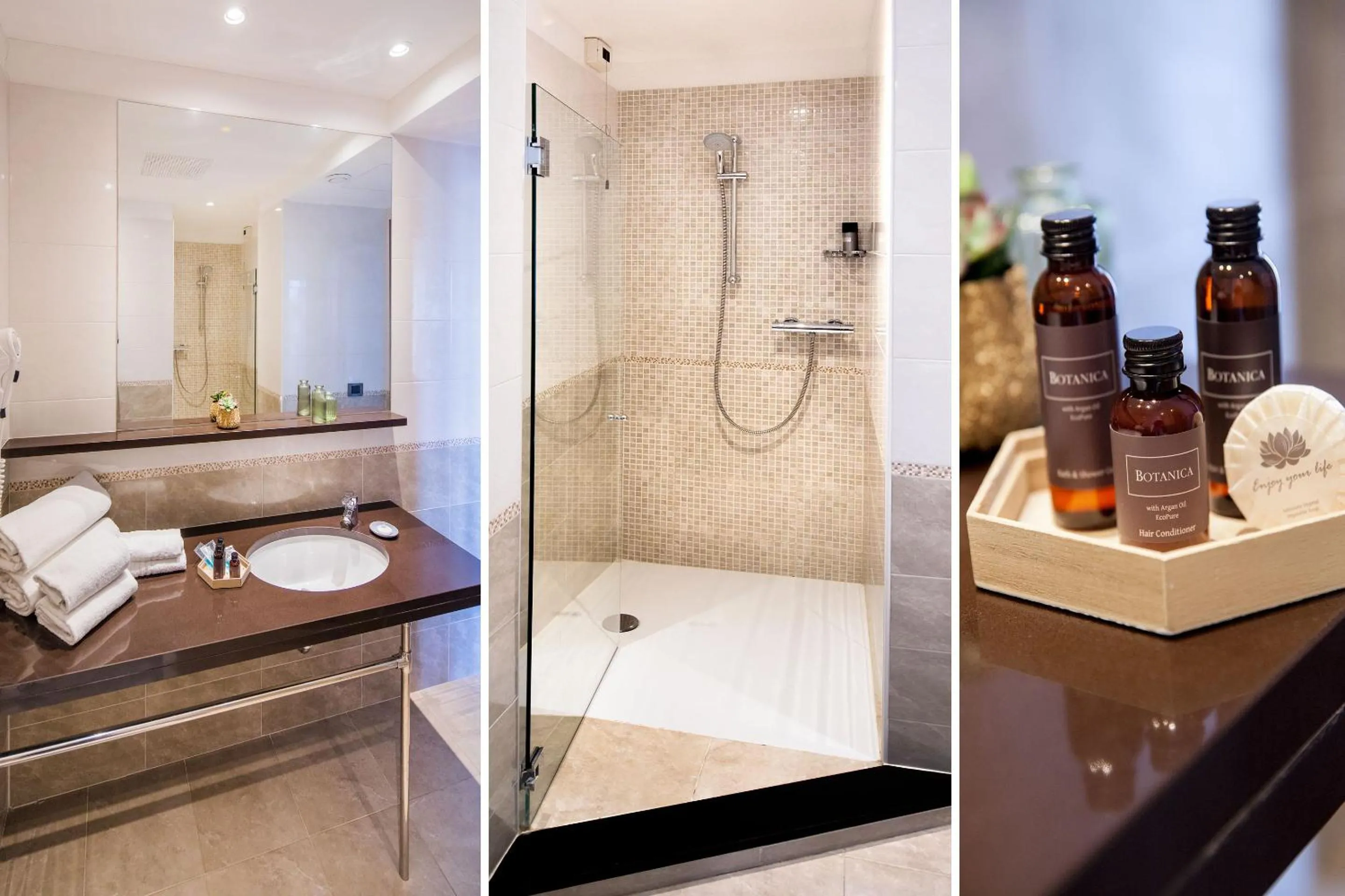 Shower in Diano Sporting Apartments