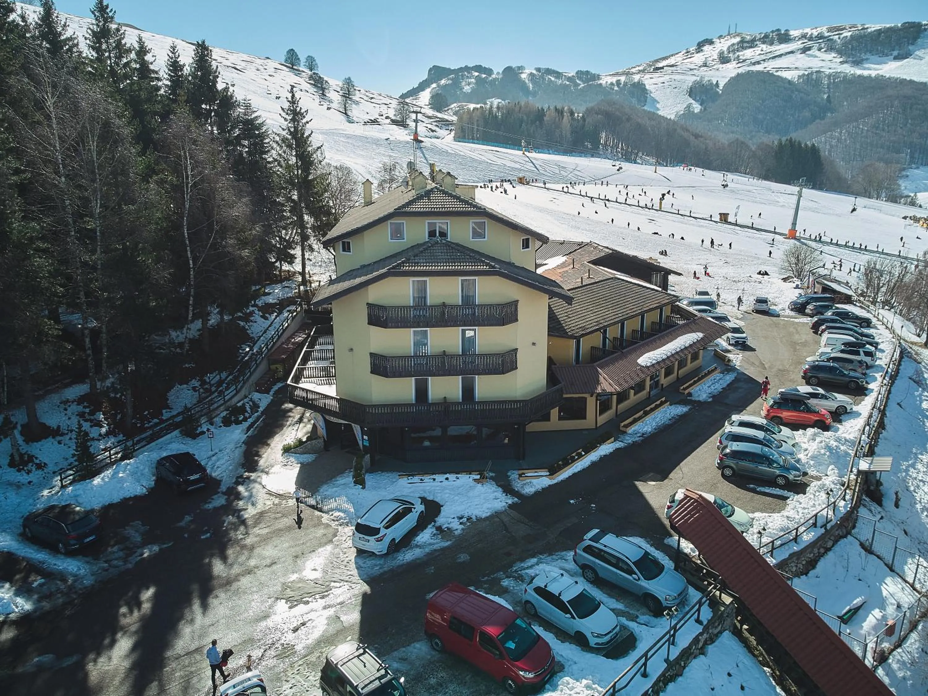Hotel Dolomiti - Azzurro Club