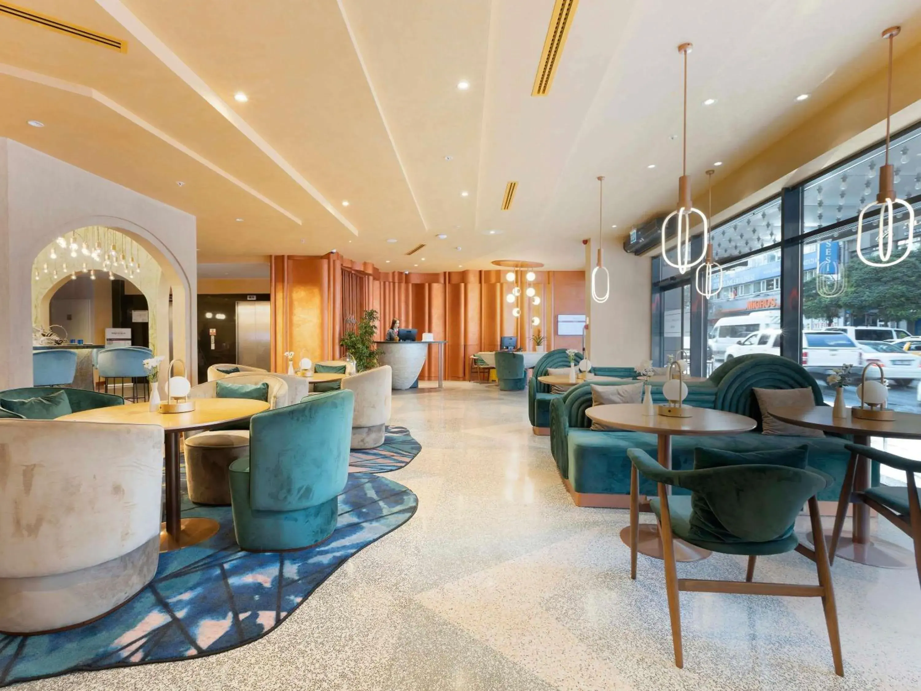 Property building in Mercure Istanbul Bakirkoy Property building in Mercure Istanbul Bakirkoy