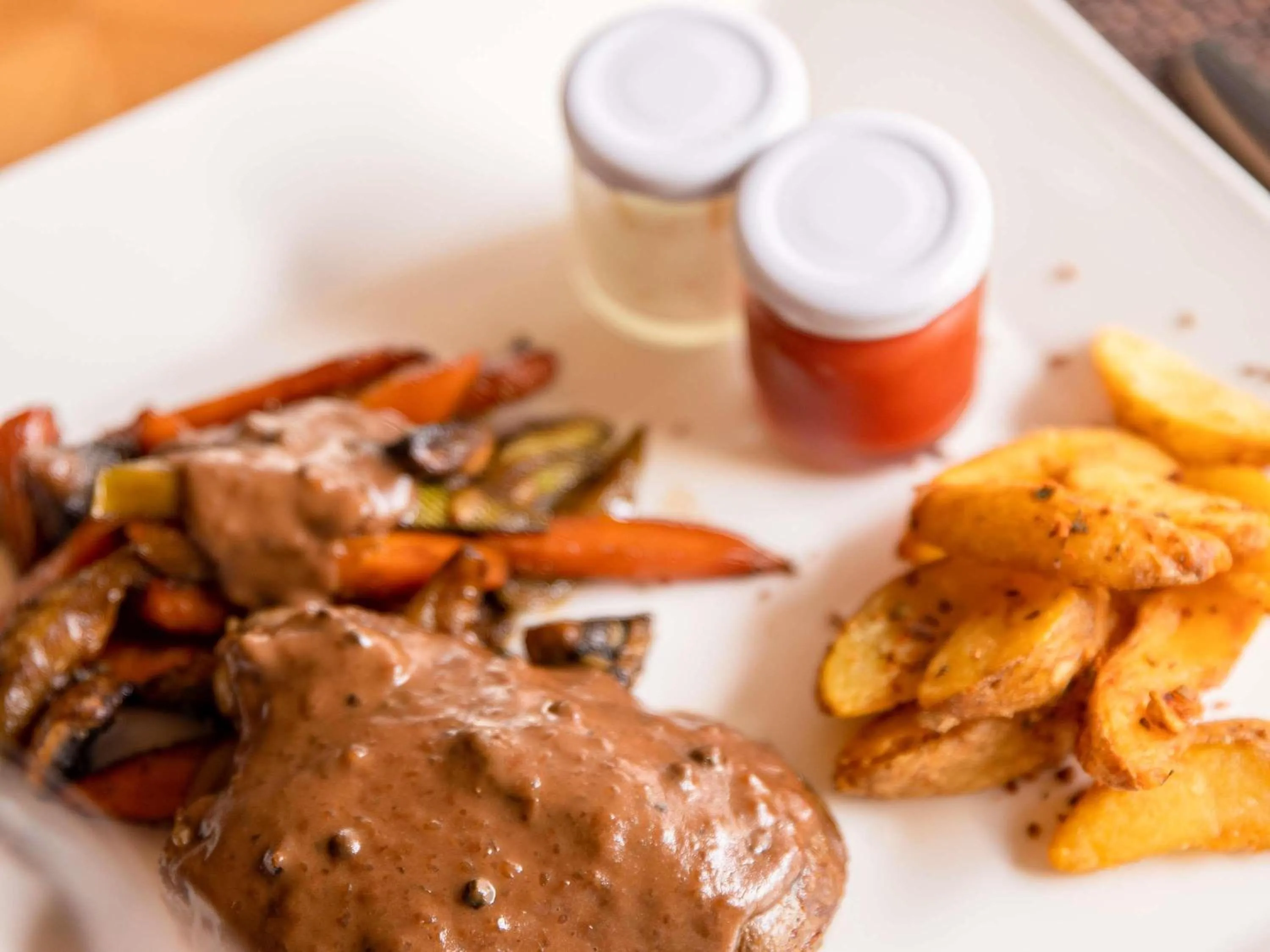 Restaurant/places to eat in Mercure Istanbul Bakirkoy