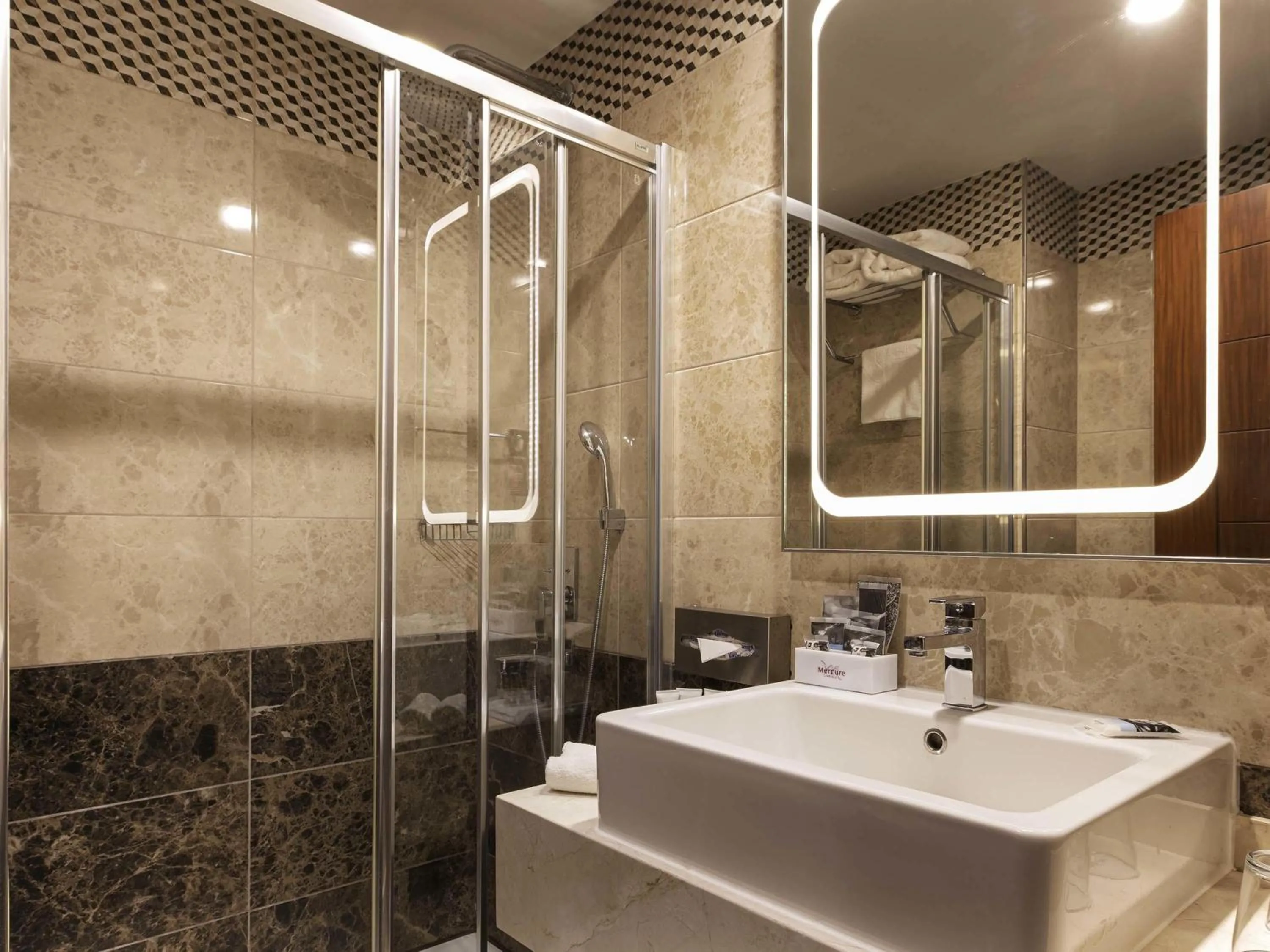 Bedroom in Mercure Istanbul Bakirkoy