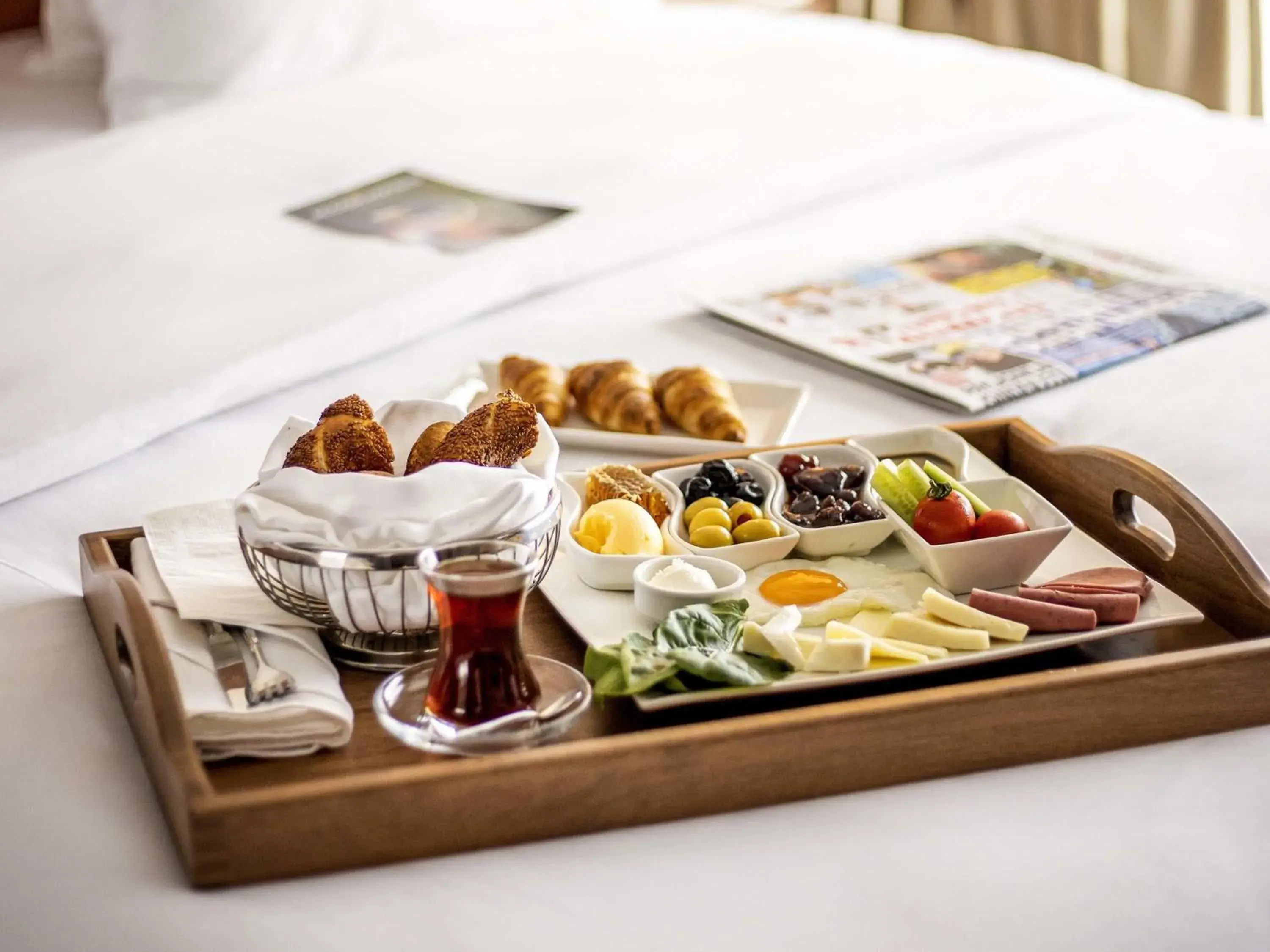 Bedroom in Mercure Istanbul Bakirkoy Bedroom in Mercure Istanbul Bakirkoy