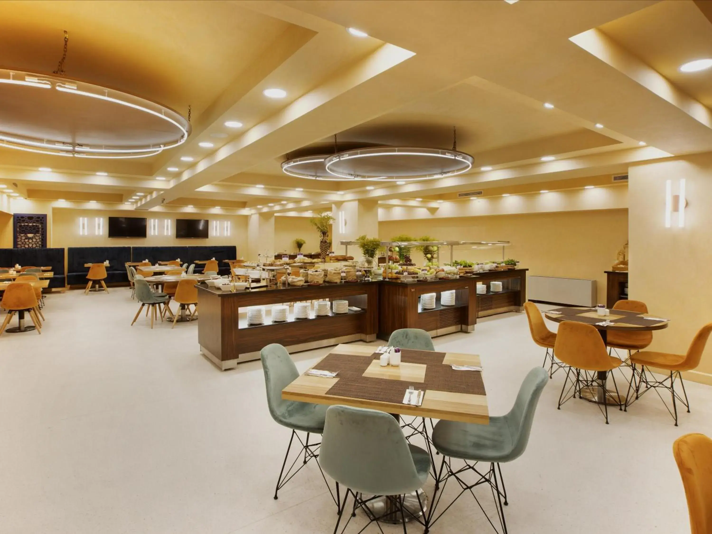 Restaurant/places to eat in Mercure Istanbul Bakirkoy Restaurant/places to eat in Mercure Istanbul Bakirkoy