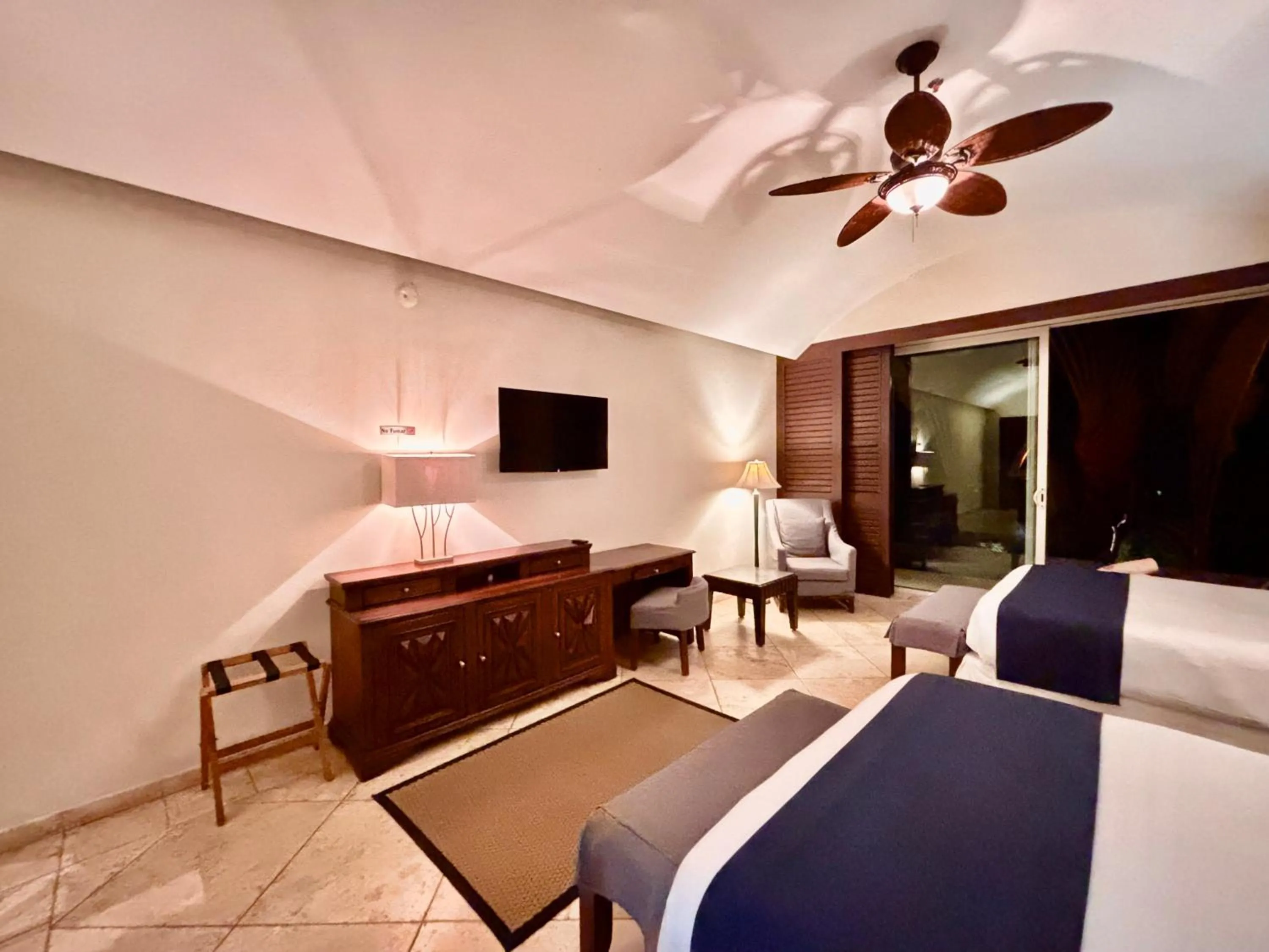 Bed in Hotel Hacienda San Pancho