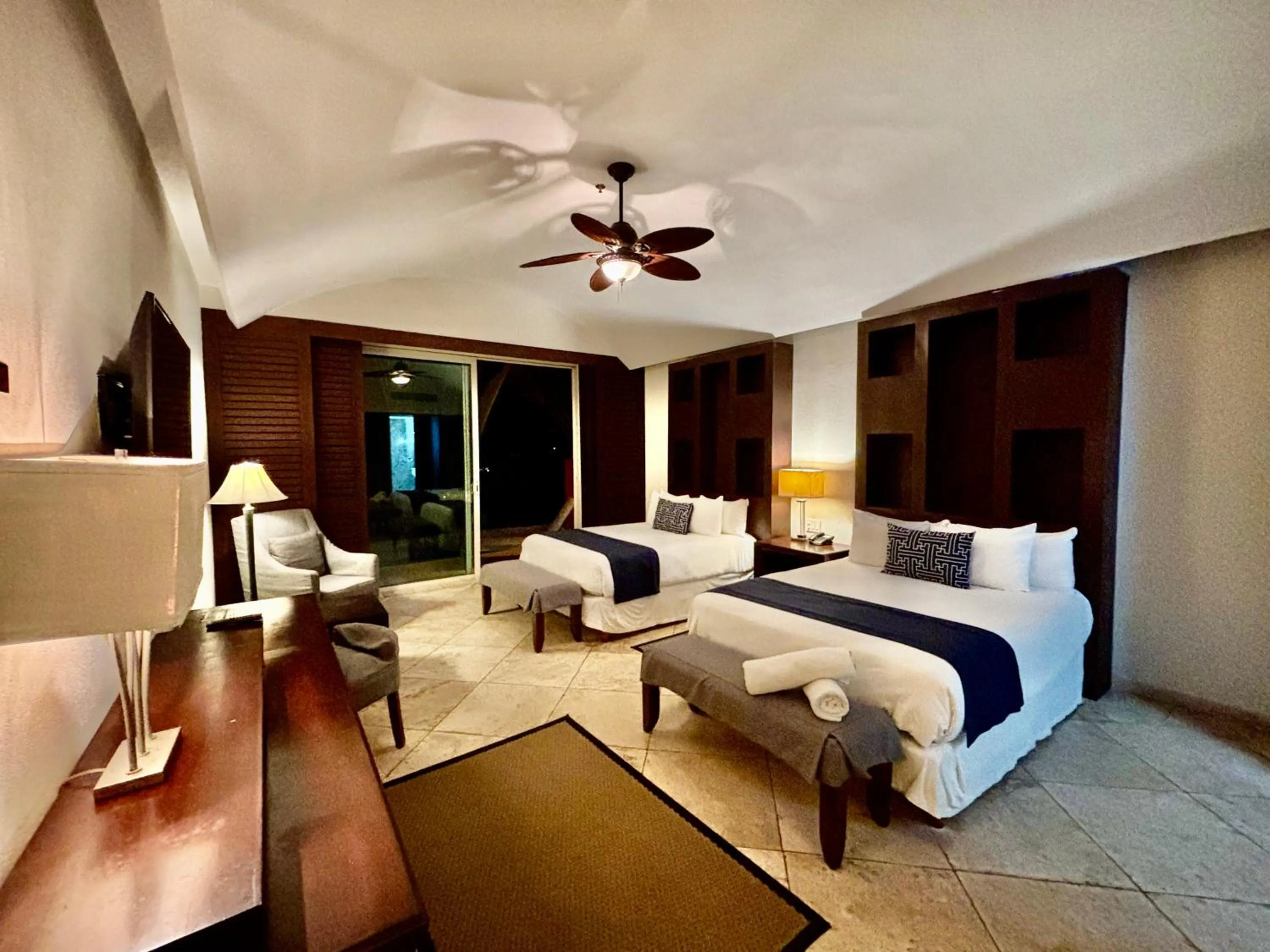 Bed in Hotel Hacienda San Pancho