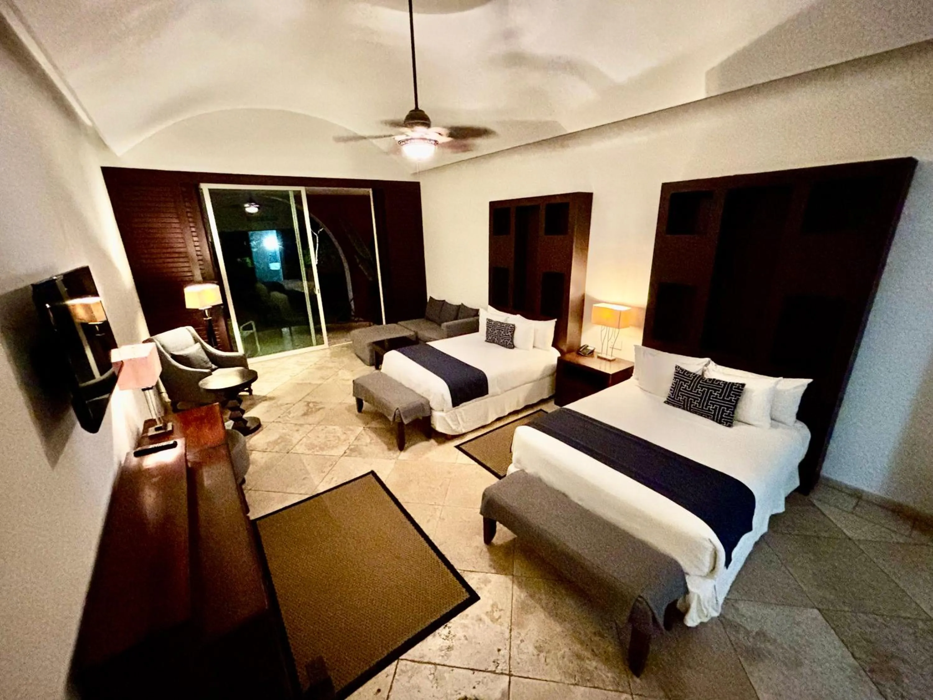 Bed in Hotel Hacienda San Pancho