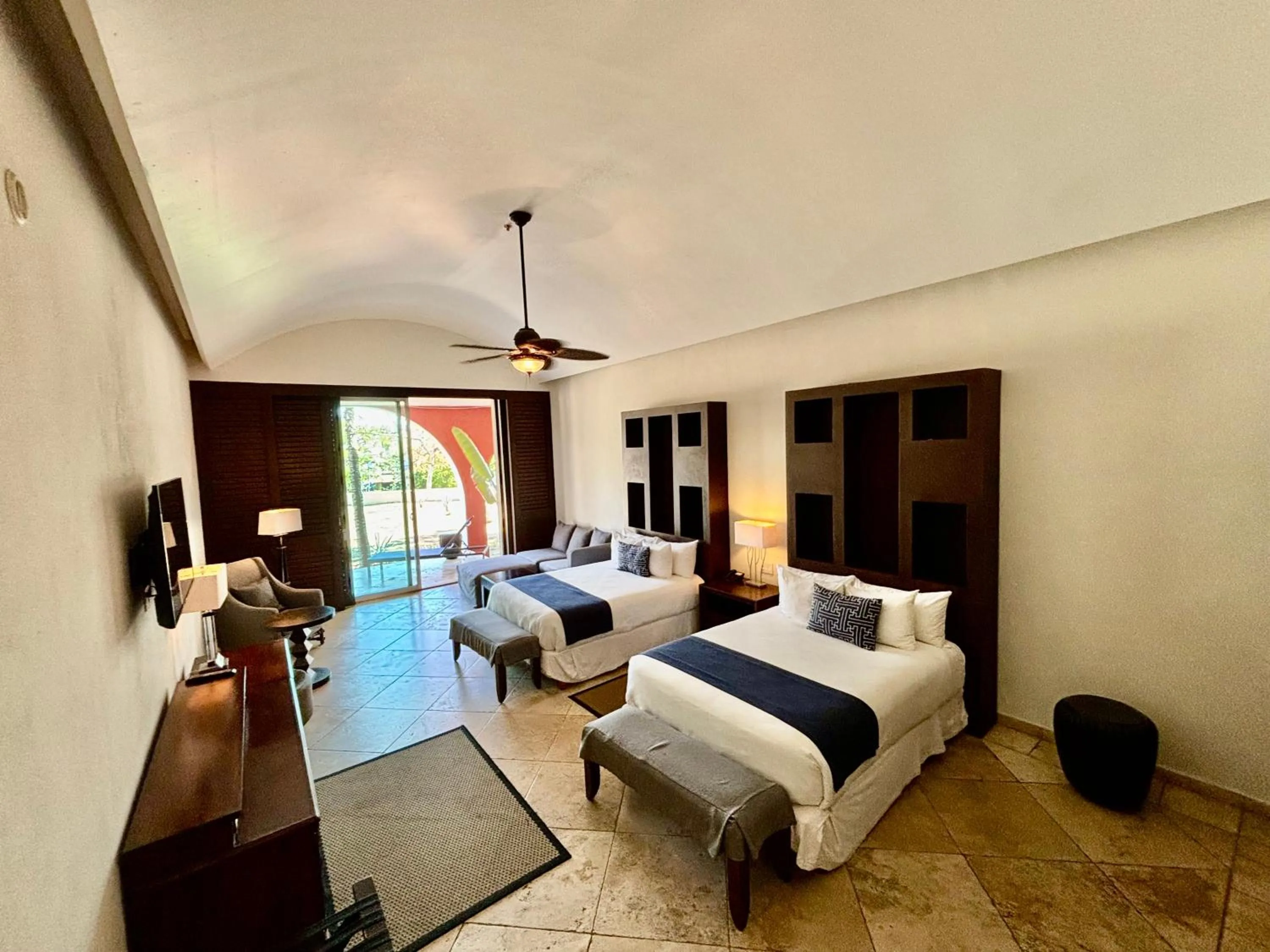 Bed in Hotel Hacienda San Pancho