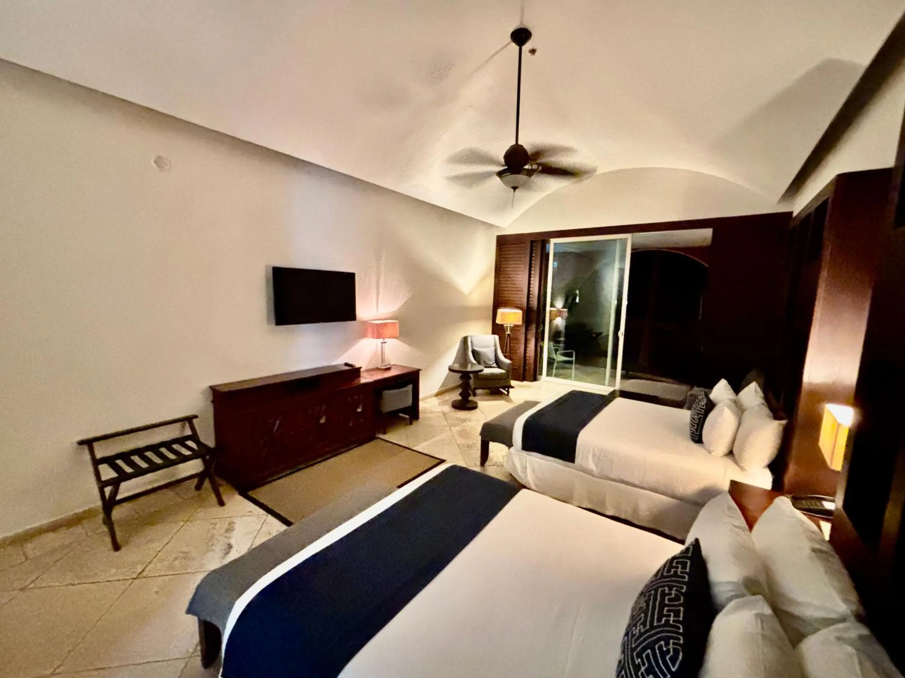 Bed in Hotel Hacienda San Pancho