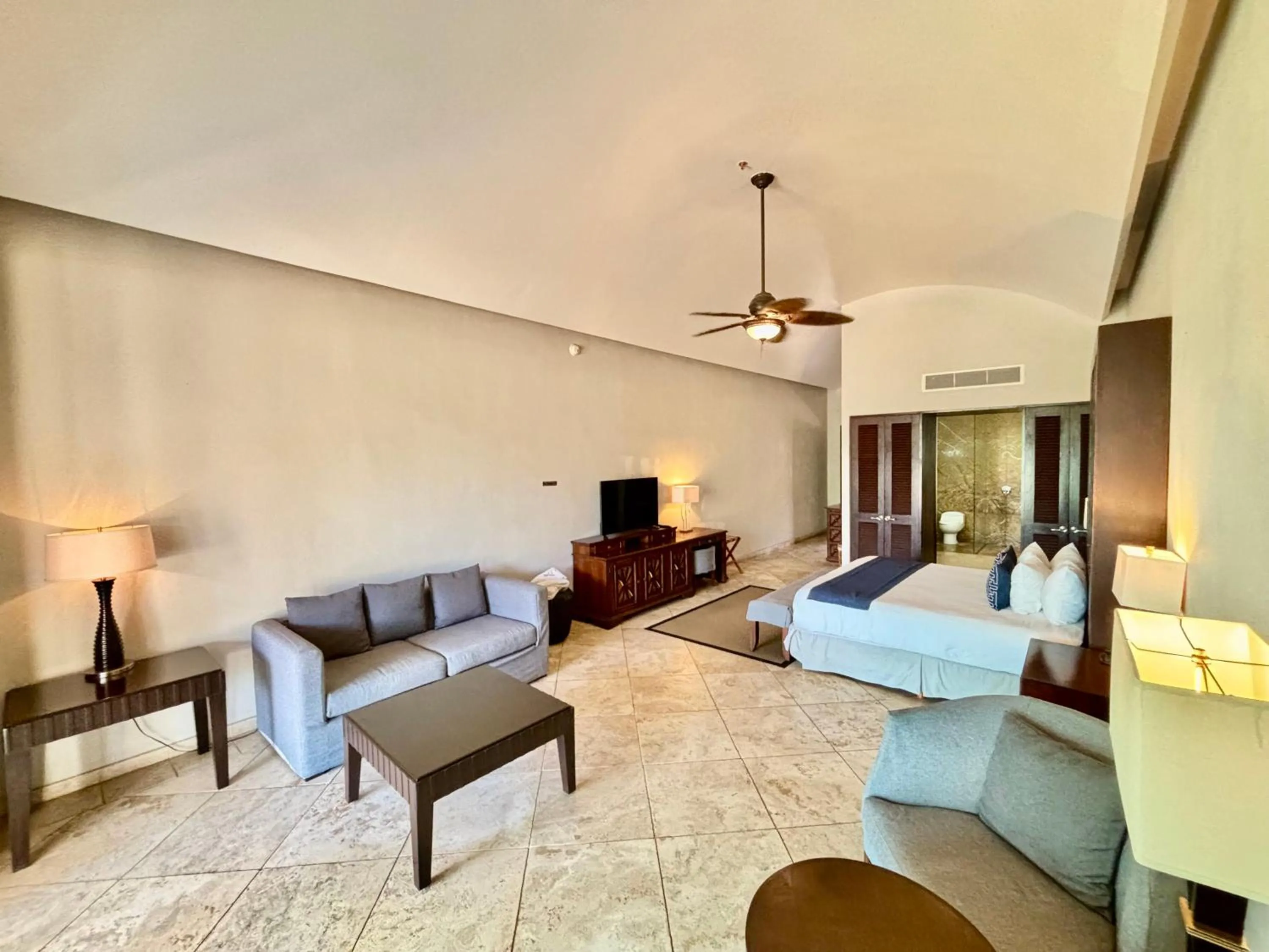 Bed in Hotel Hacienda San Pancho