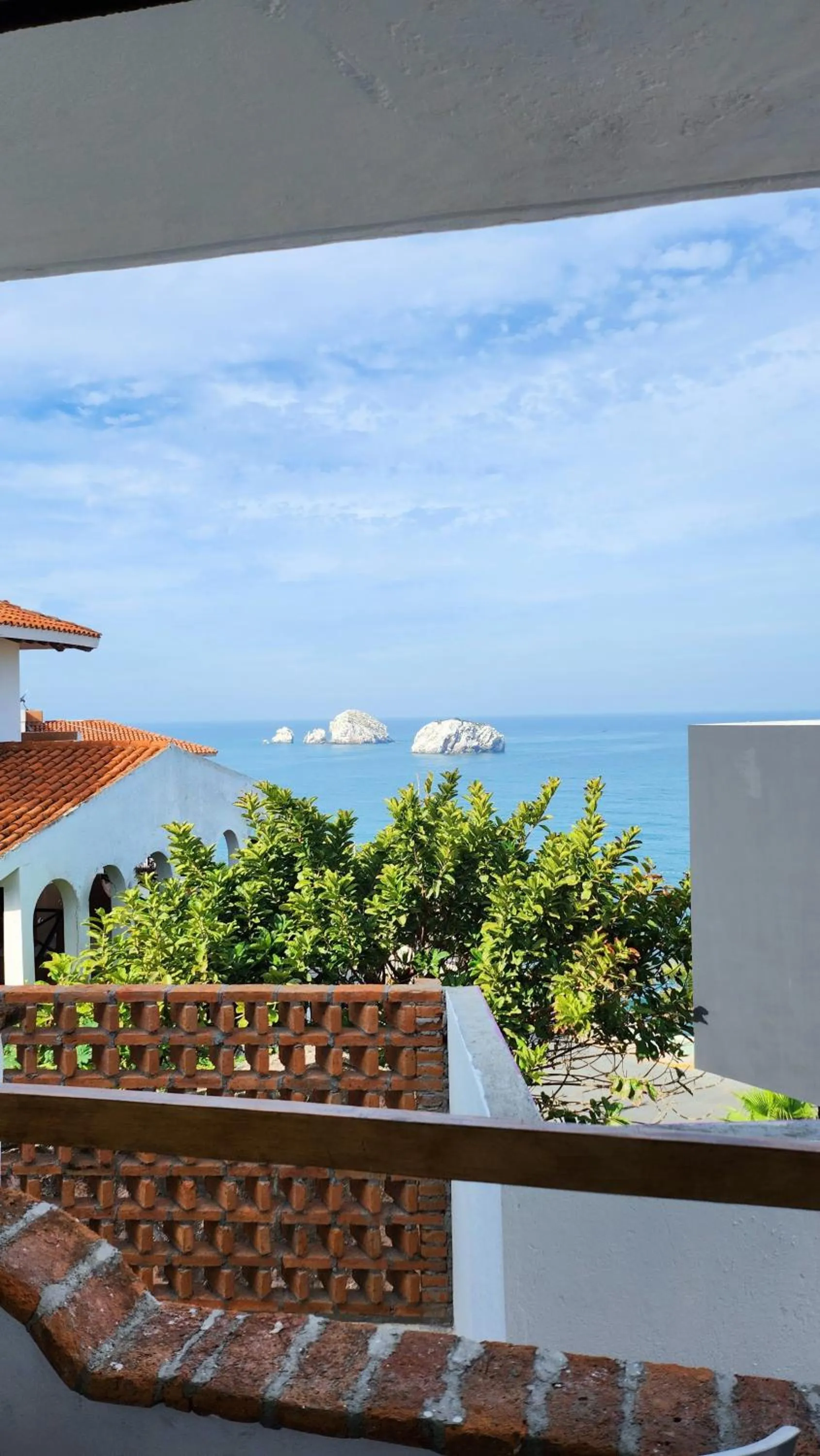 Sea view in Hill House Mazatlan - Bed & Breakfast