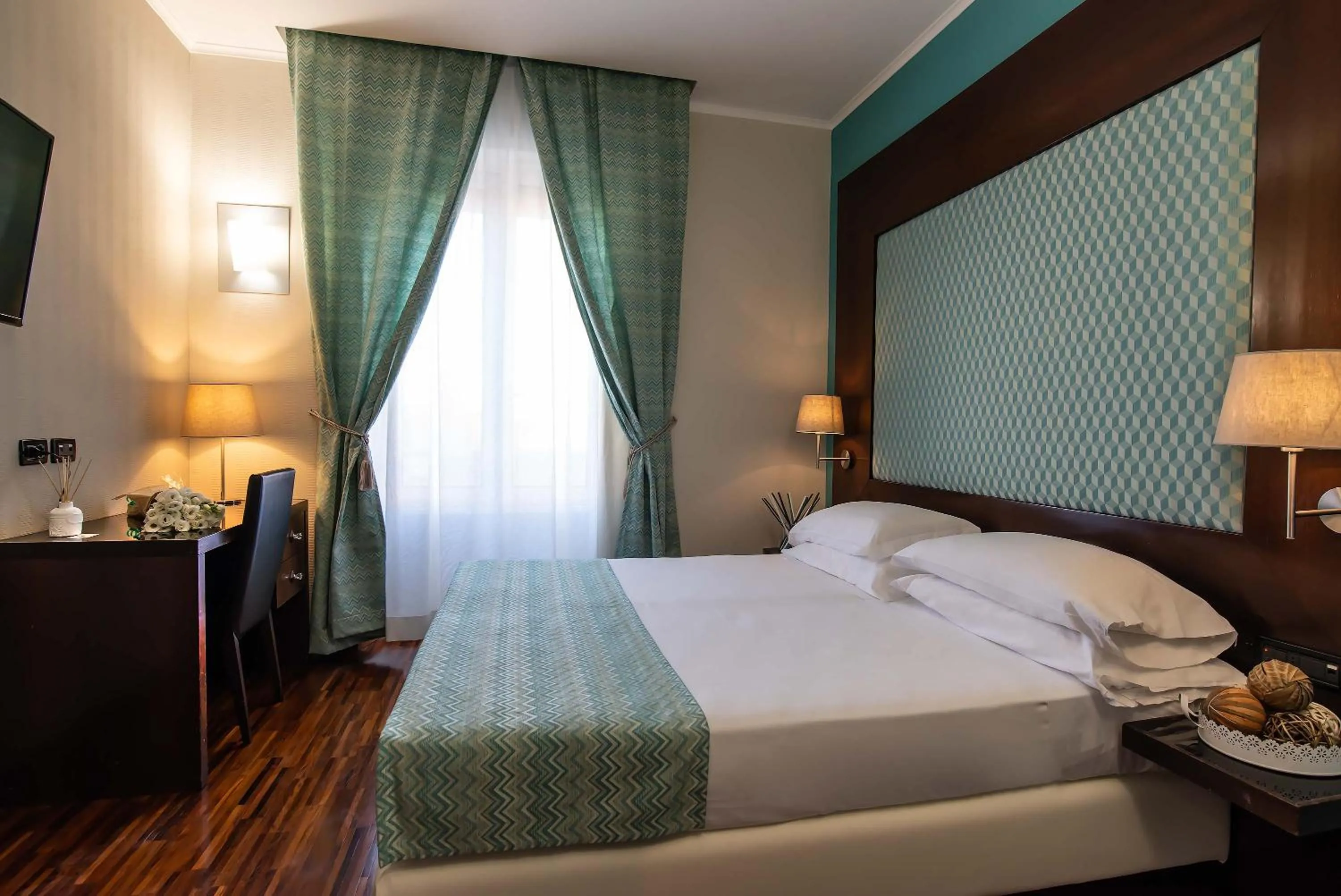 Bedroom, Bed in Merulana Inn Guest House